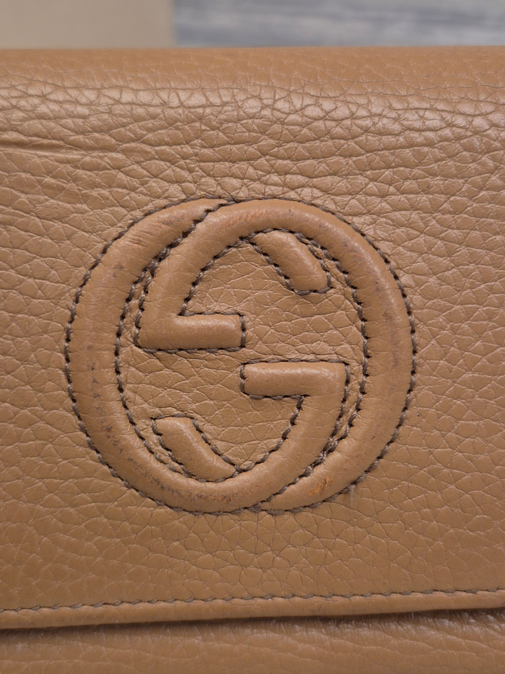 Gucci Soho Trifold Wallet Beige