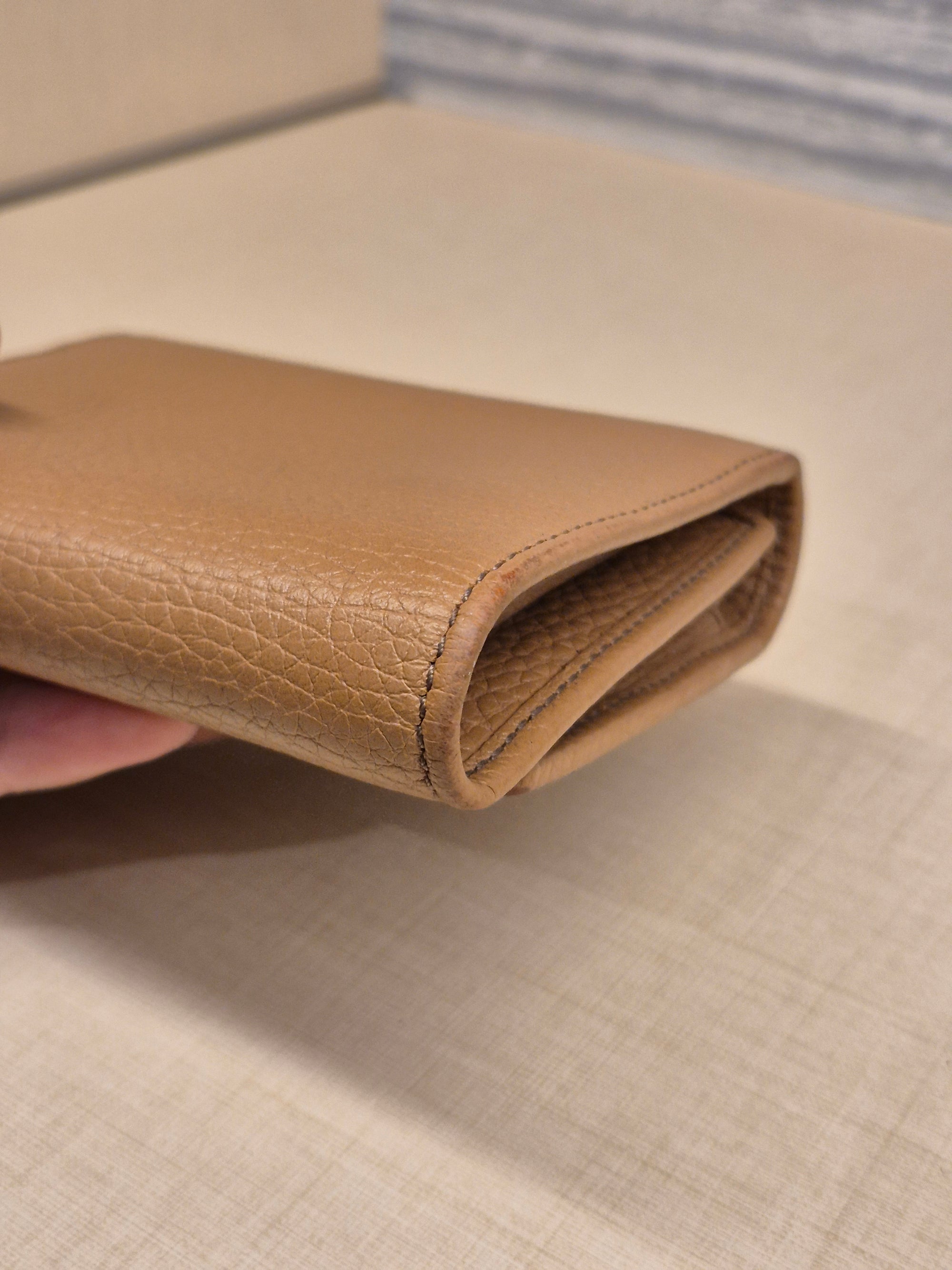 Gucci Soho Trifold Wallet Beige