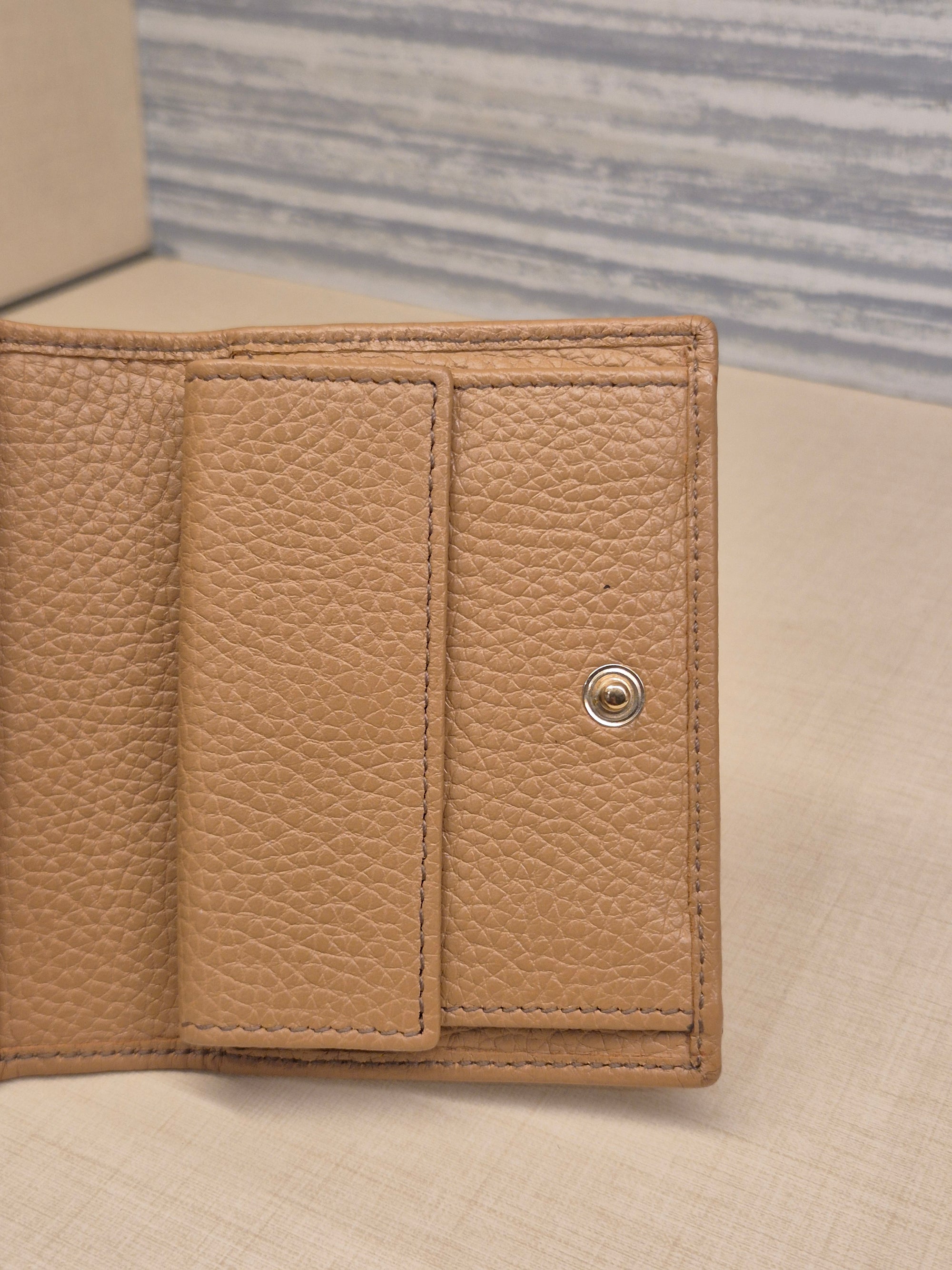 Gucci Soho Trifold Wallet Beige