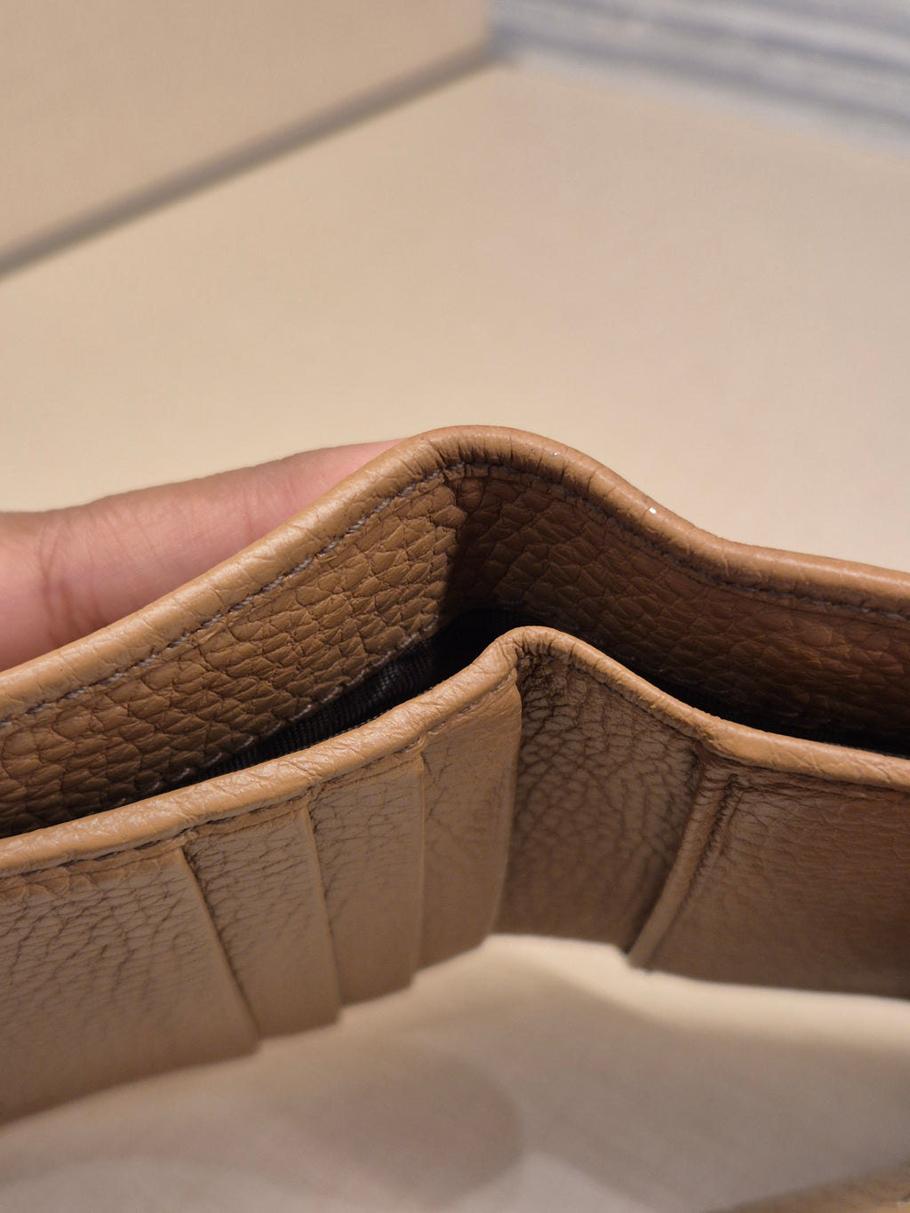 Gucci Soho Trifold Wallet Beige