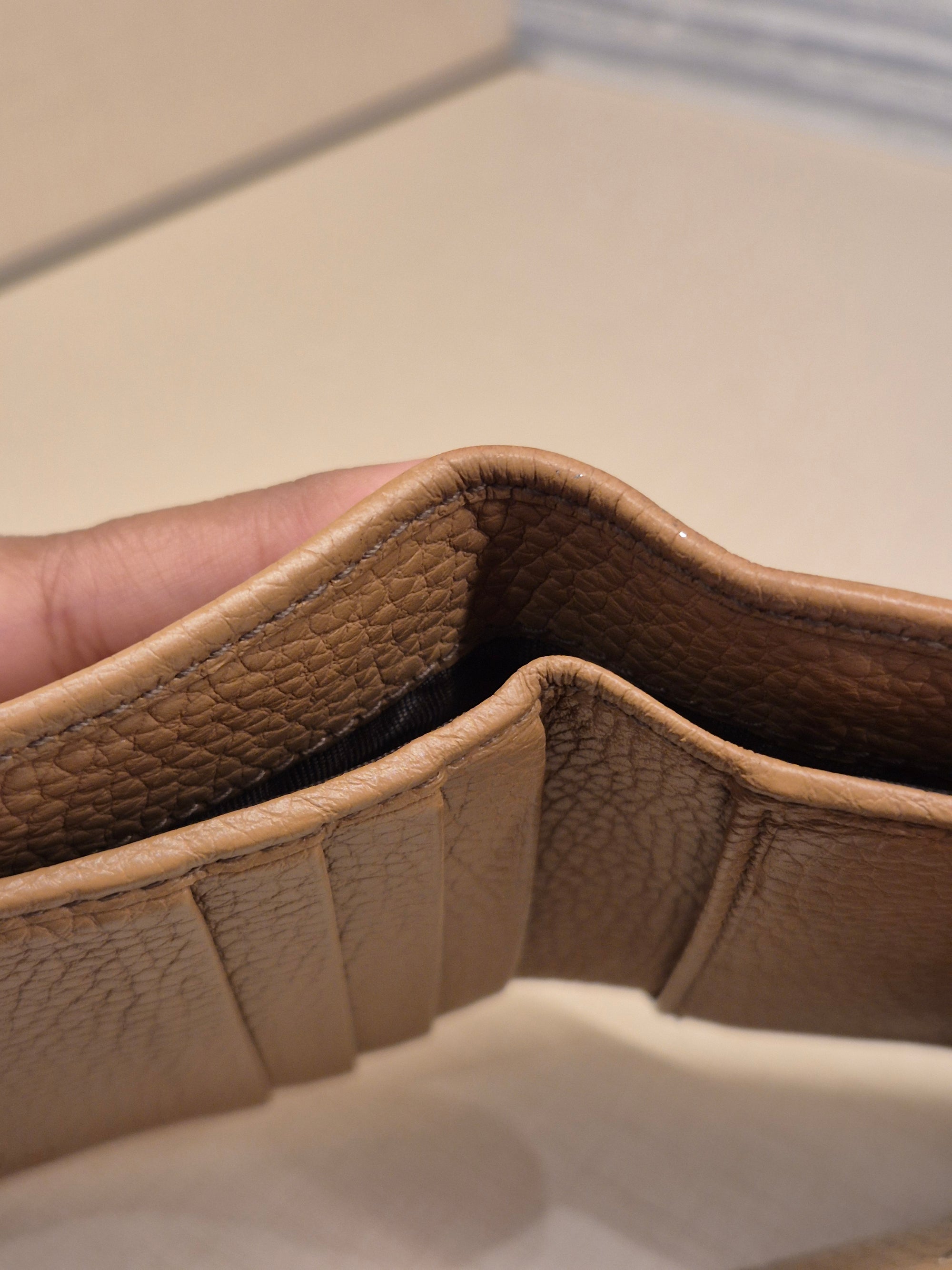 Gucci Soho Trifold Wallet Beige