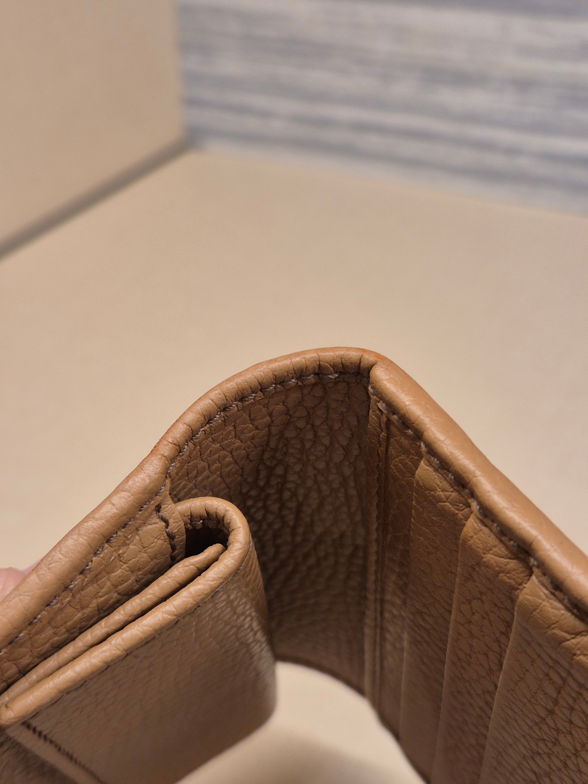 Gucci Soho Trifold Wallet Beige