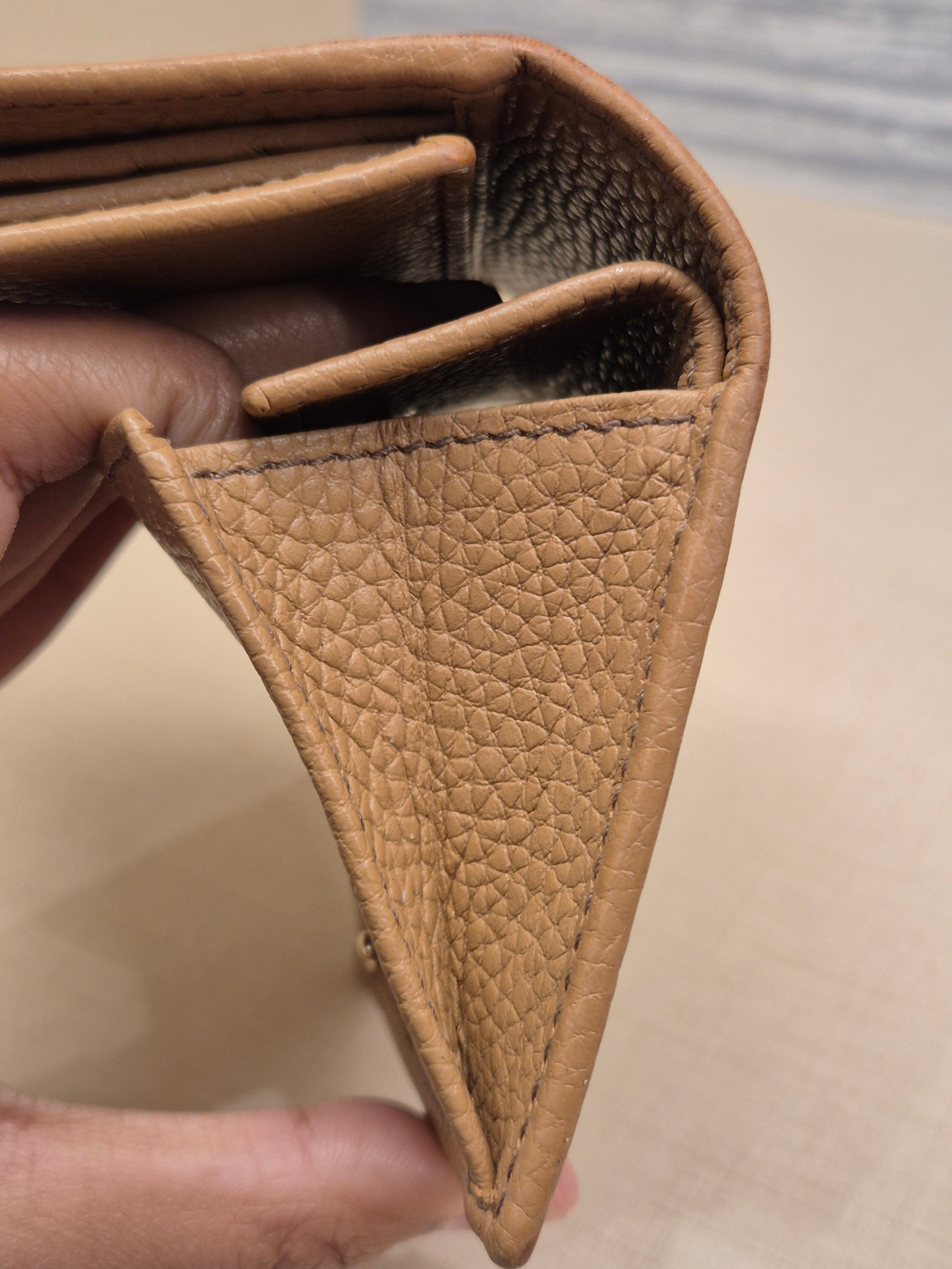 Gucci Soho Trifold Wallet Beige