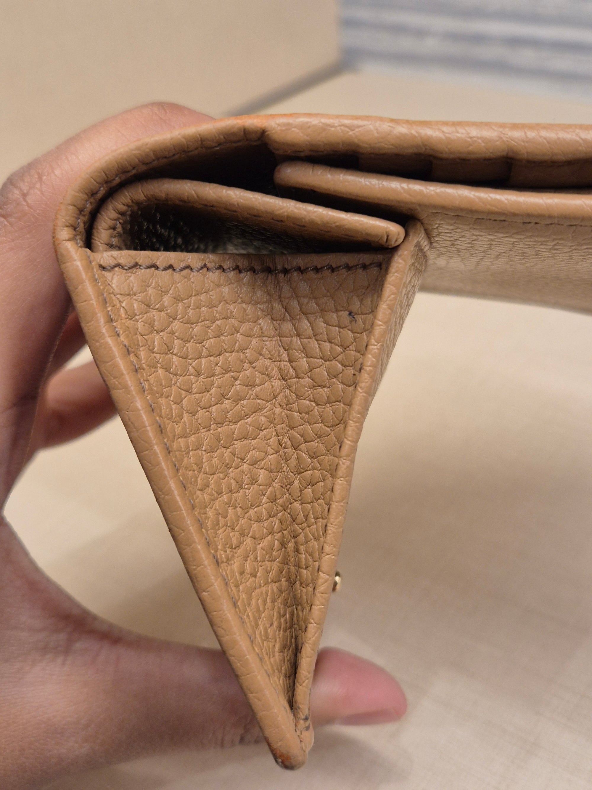 Gucci Soho Trifold Wallet Beige