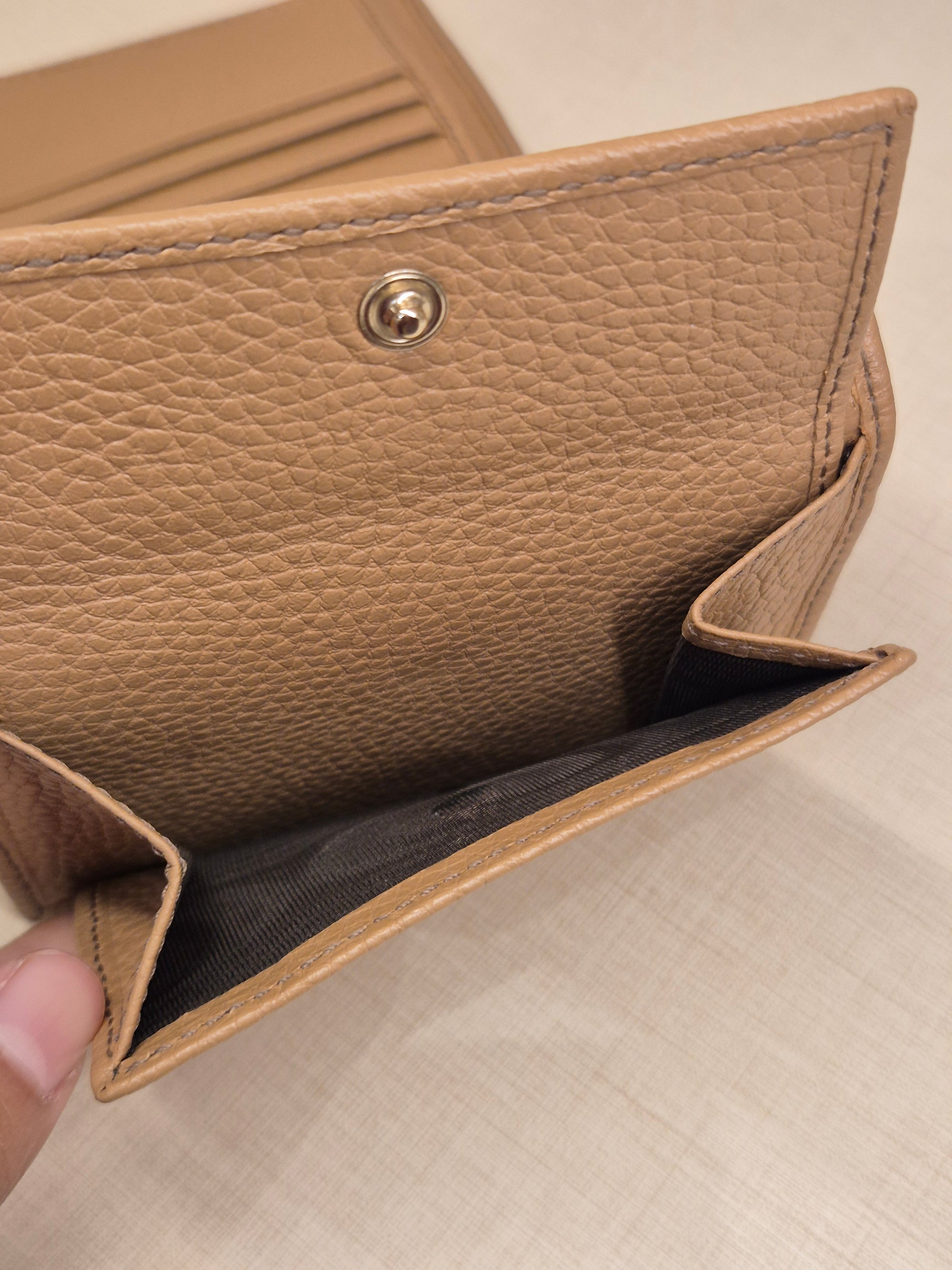 Gucci Soho Trifold Wallet Beige