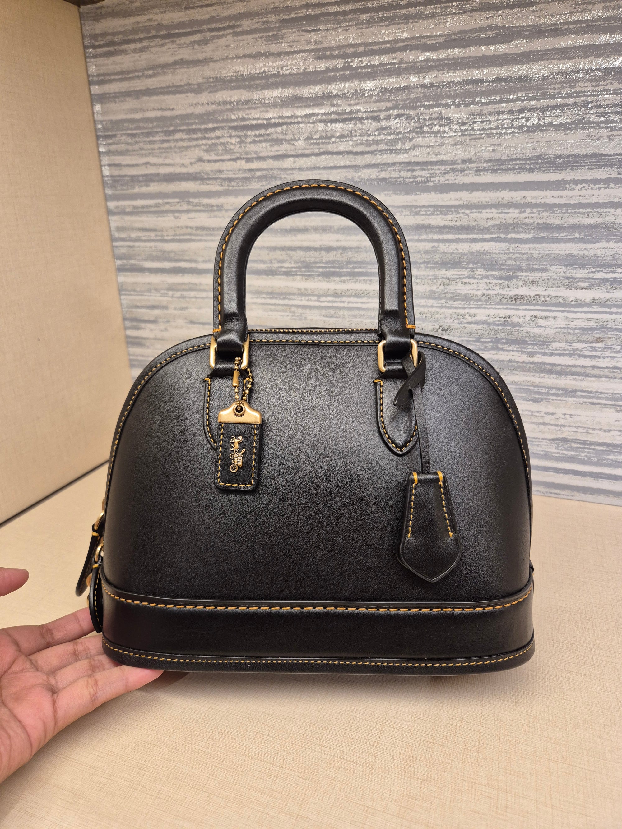 Coach Revel Glovetanned Black