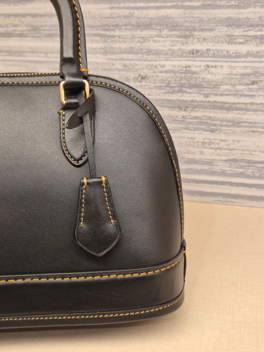 Coach Revel Glovetanned Black