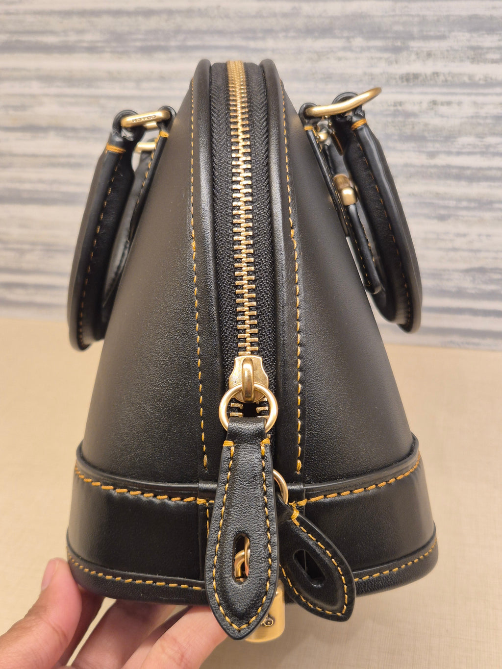 Coach Revel Glovetanned Black