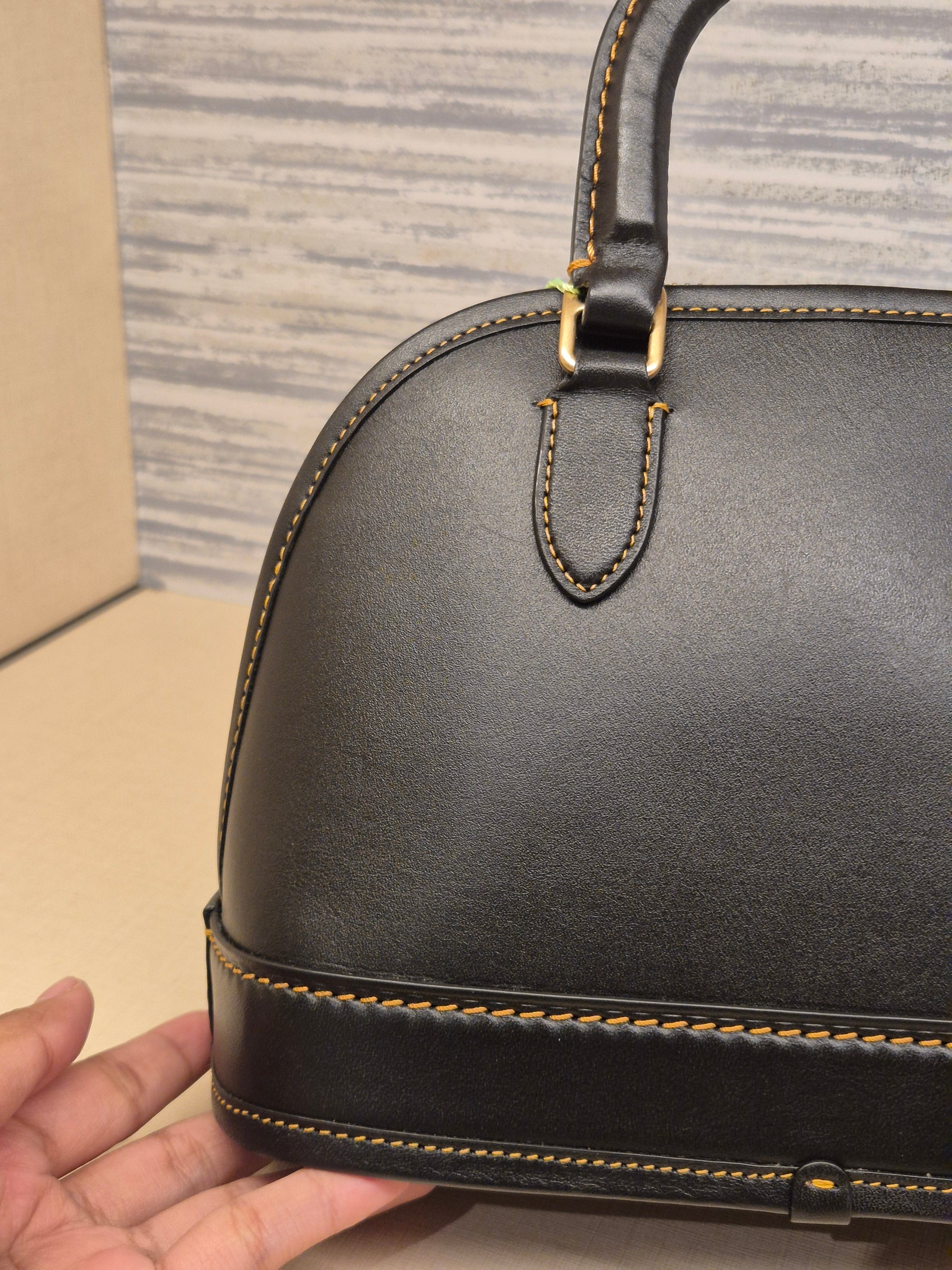 Coach Revel Glovetanned Black