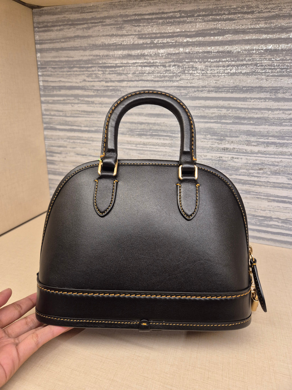 Coach Revel Glovetanned Black