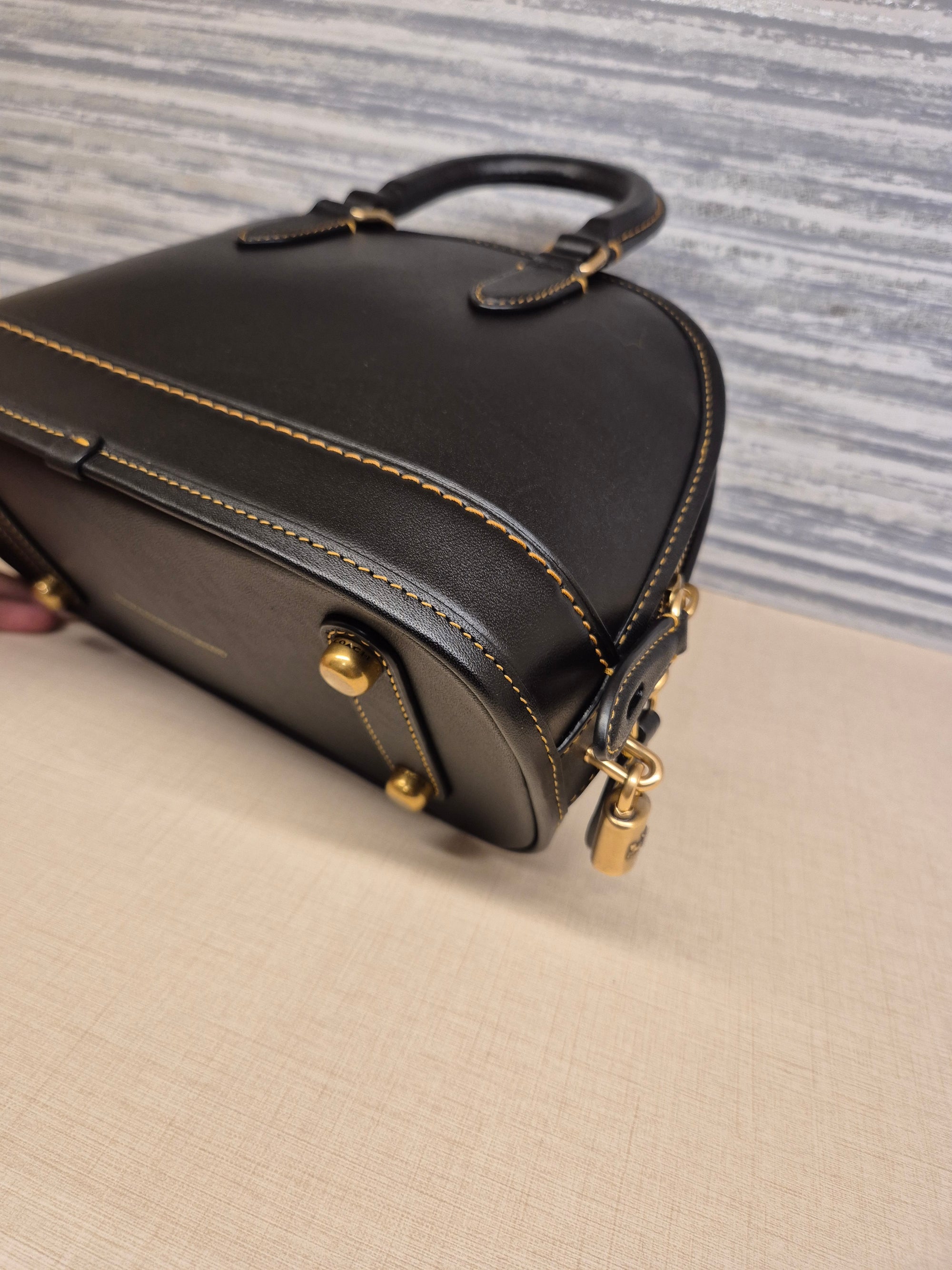 Coach Revel Glovetanned Black
