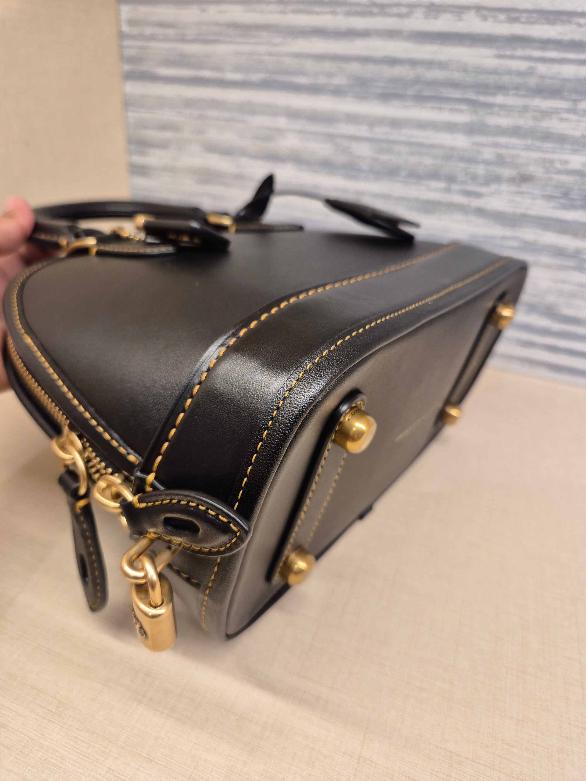 Coach Revel Glovetanned Black