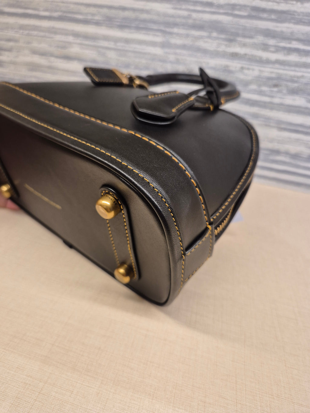 Coach Revel Glovetanned Black