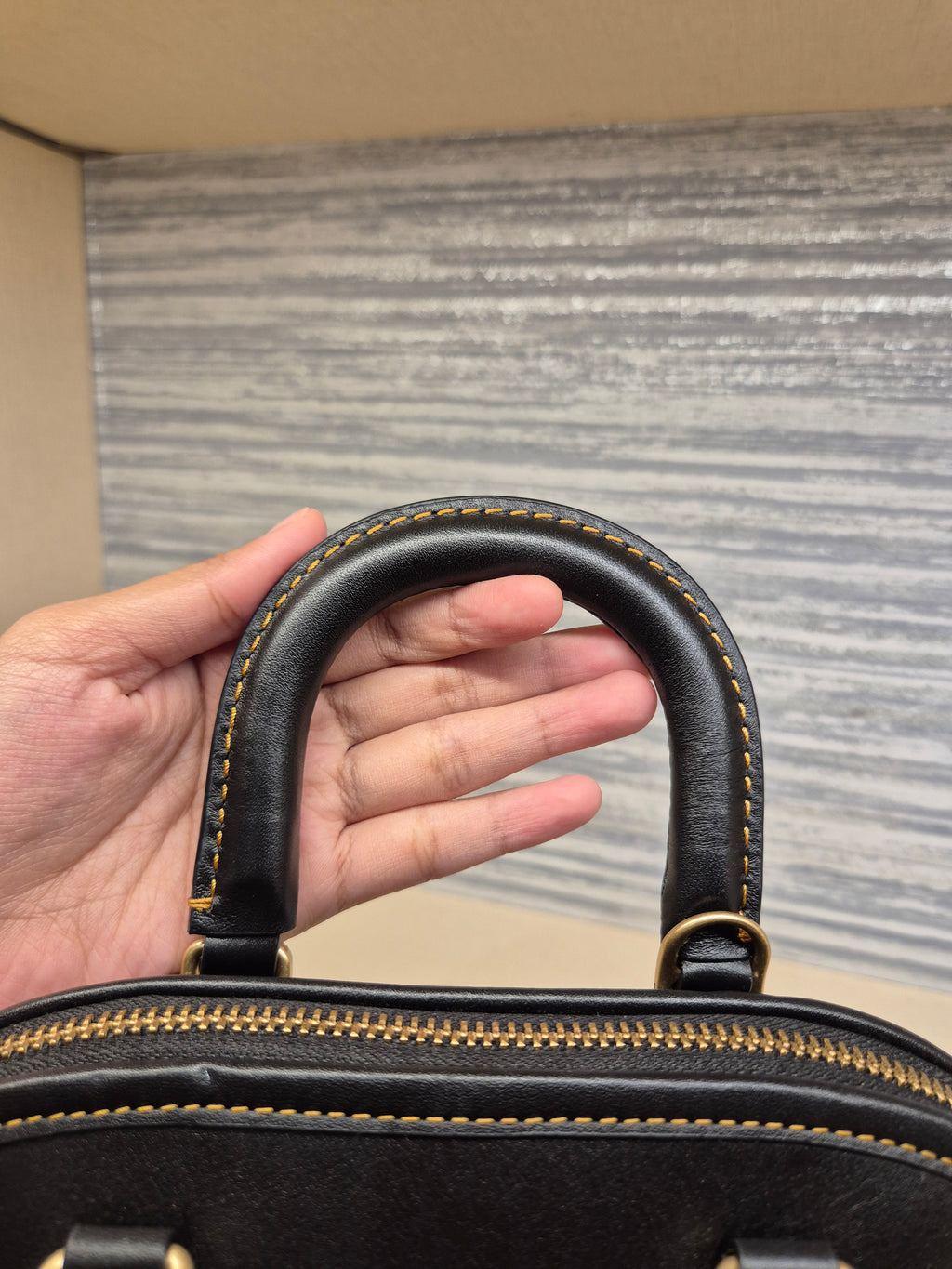 Coach Revel Glovetanned Black