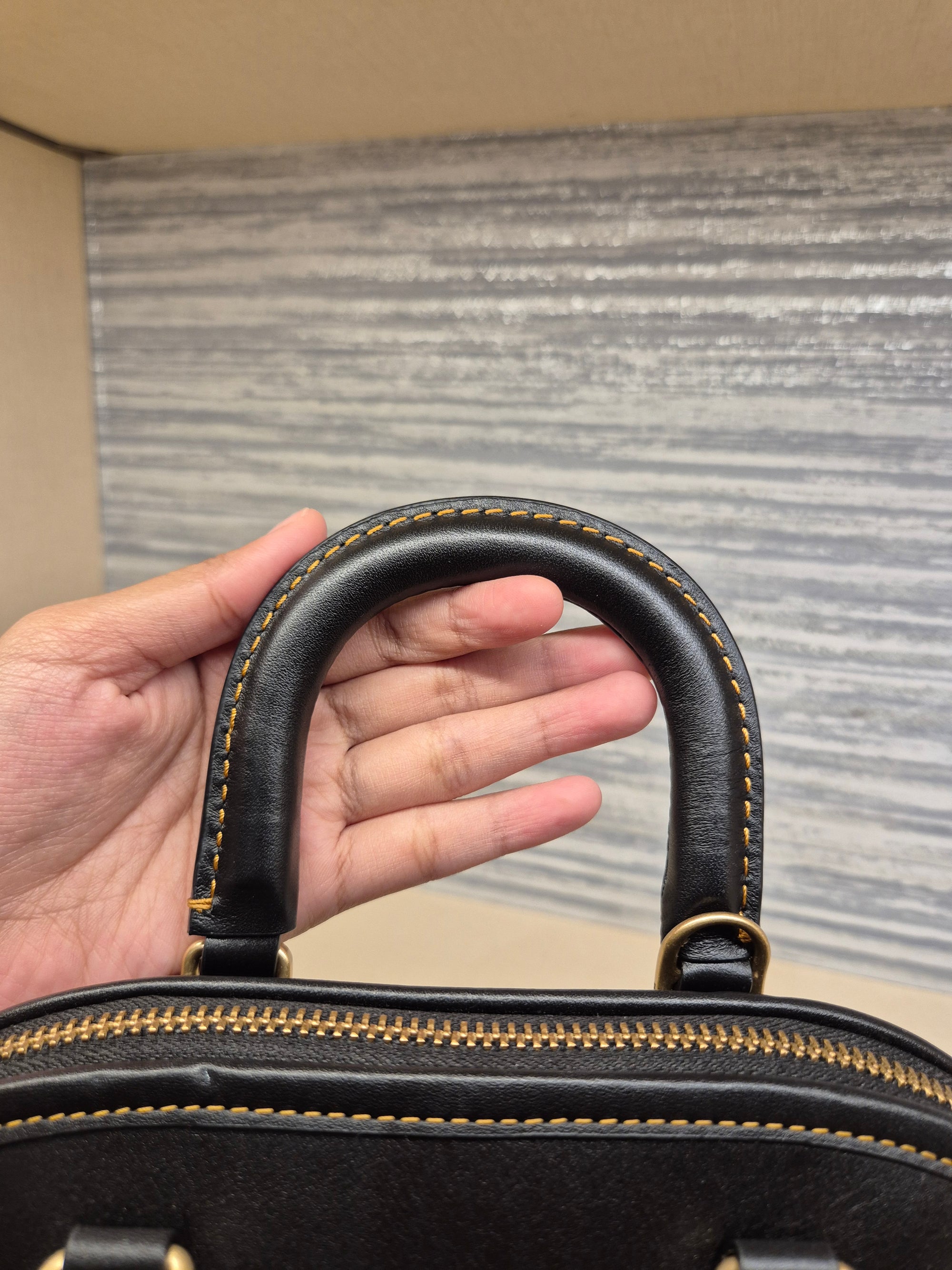 Coach Revel Glovetanned Black