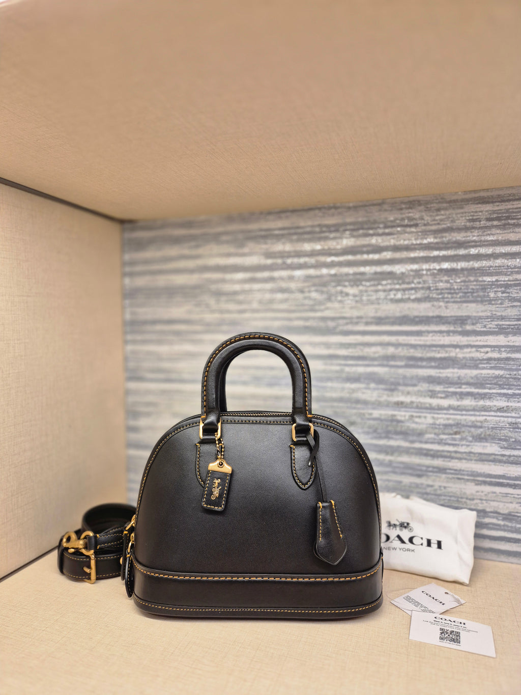 Coach Revel Glovetanned Black