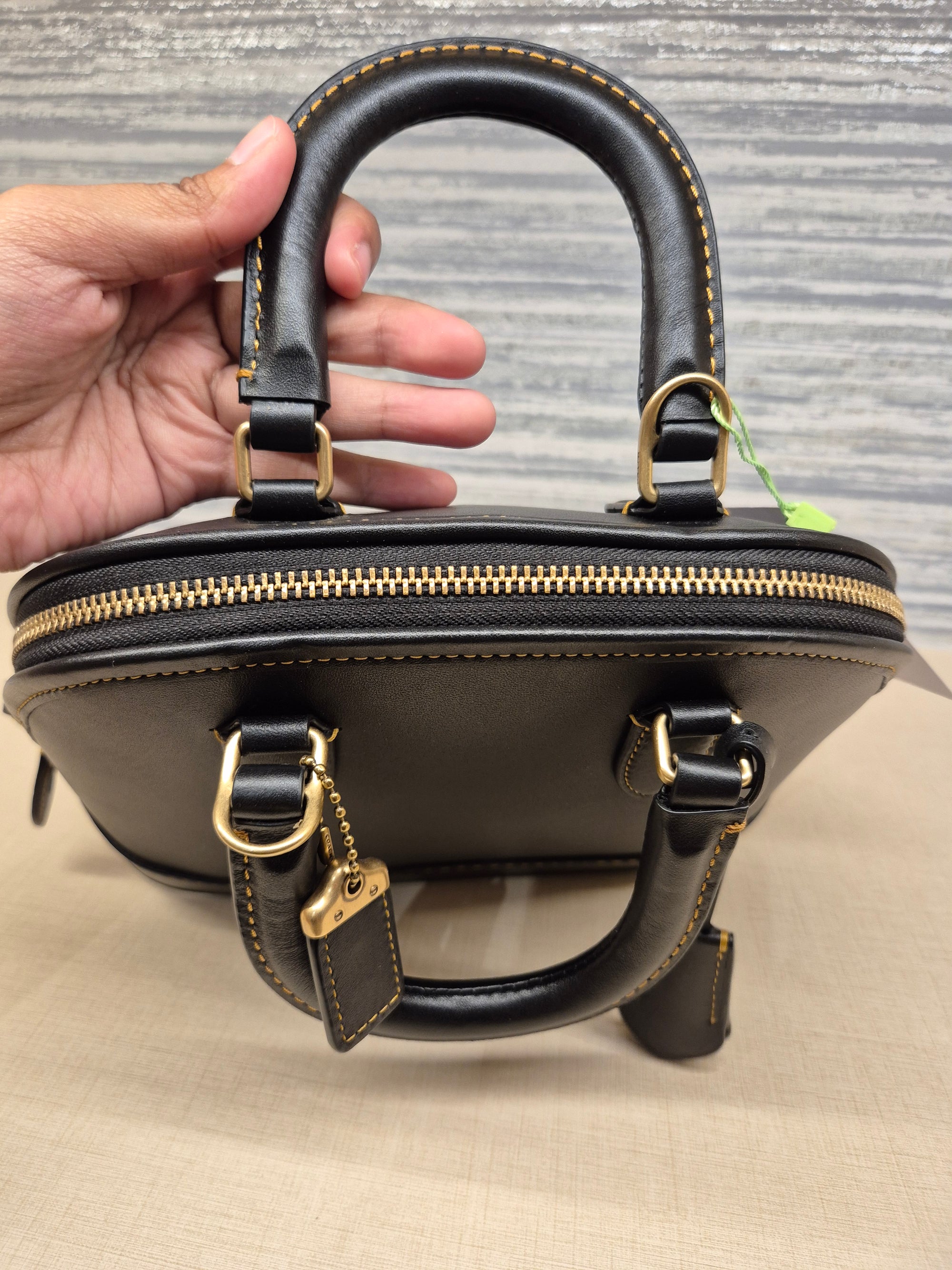 Coach Revel Glovetanned Black