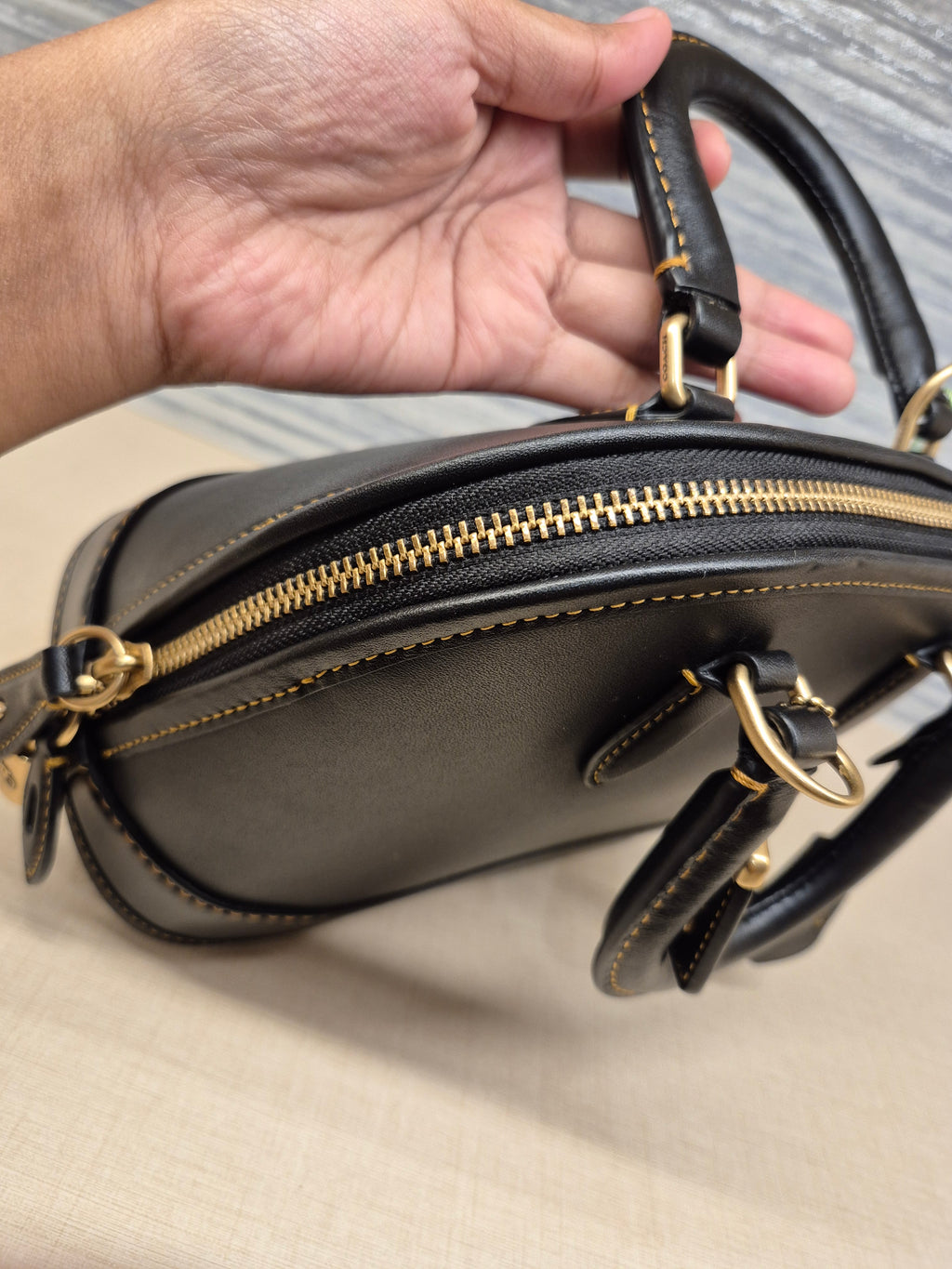 Coach Revel Glovetanned Black