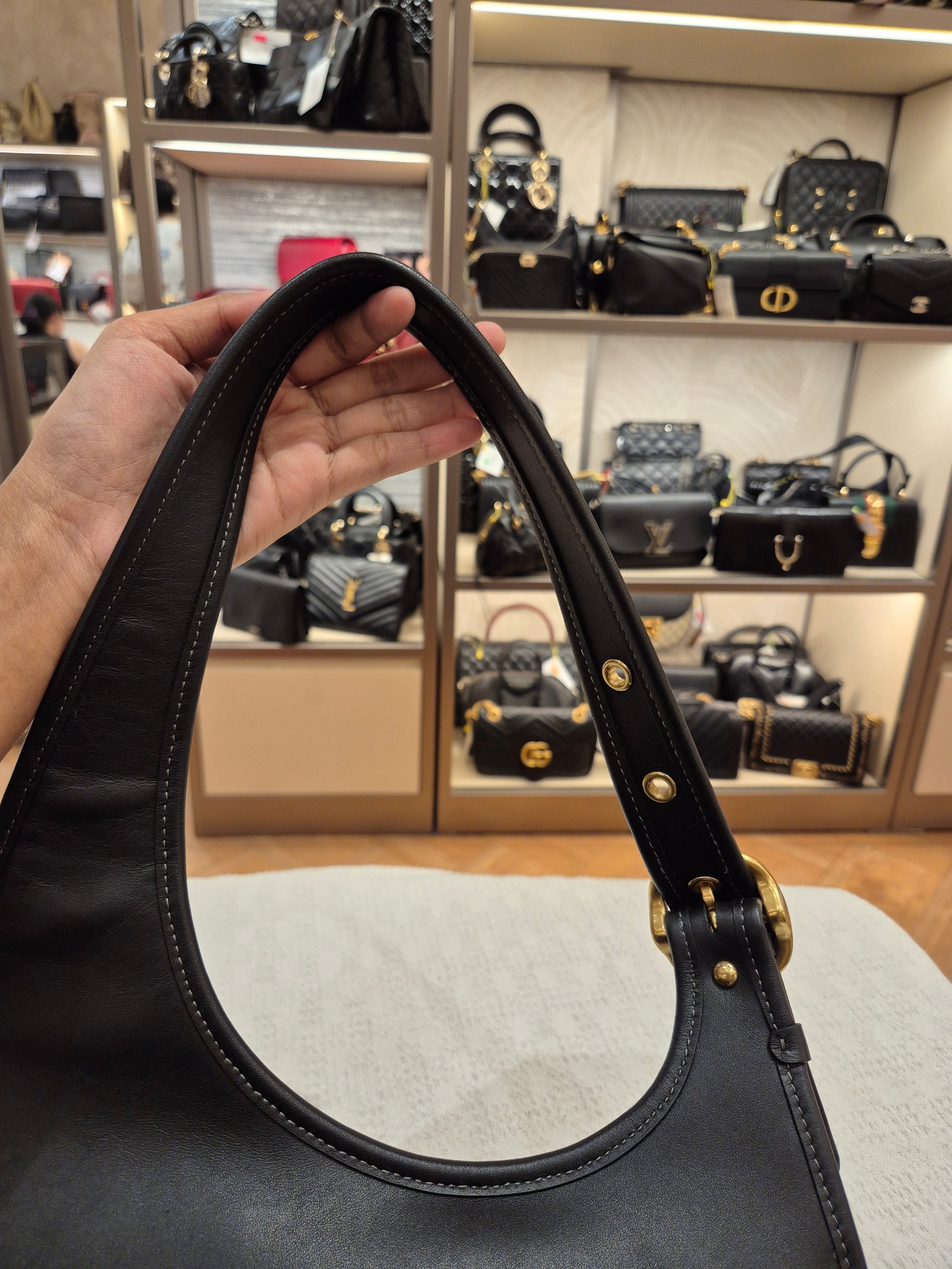 Coach Cashin Carry Crescent Black