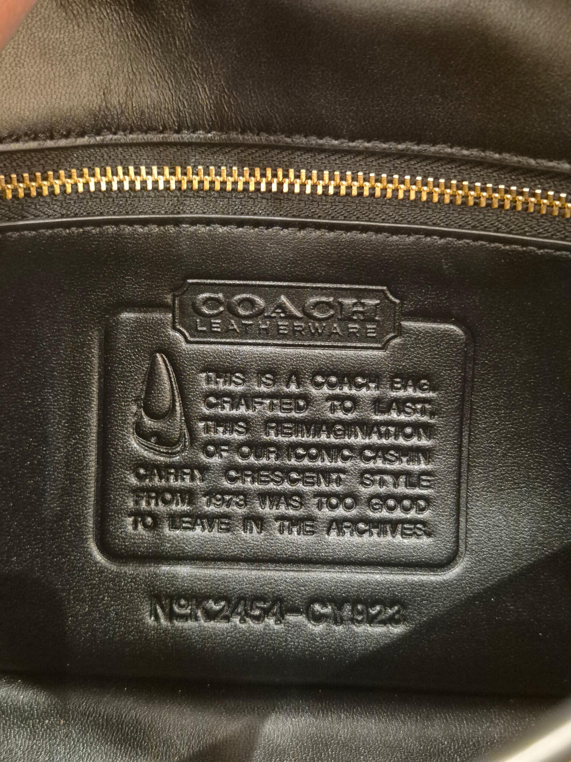 Coach Cashin Carry Crescent Black