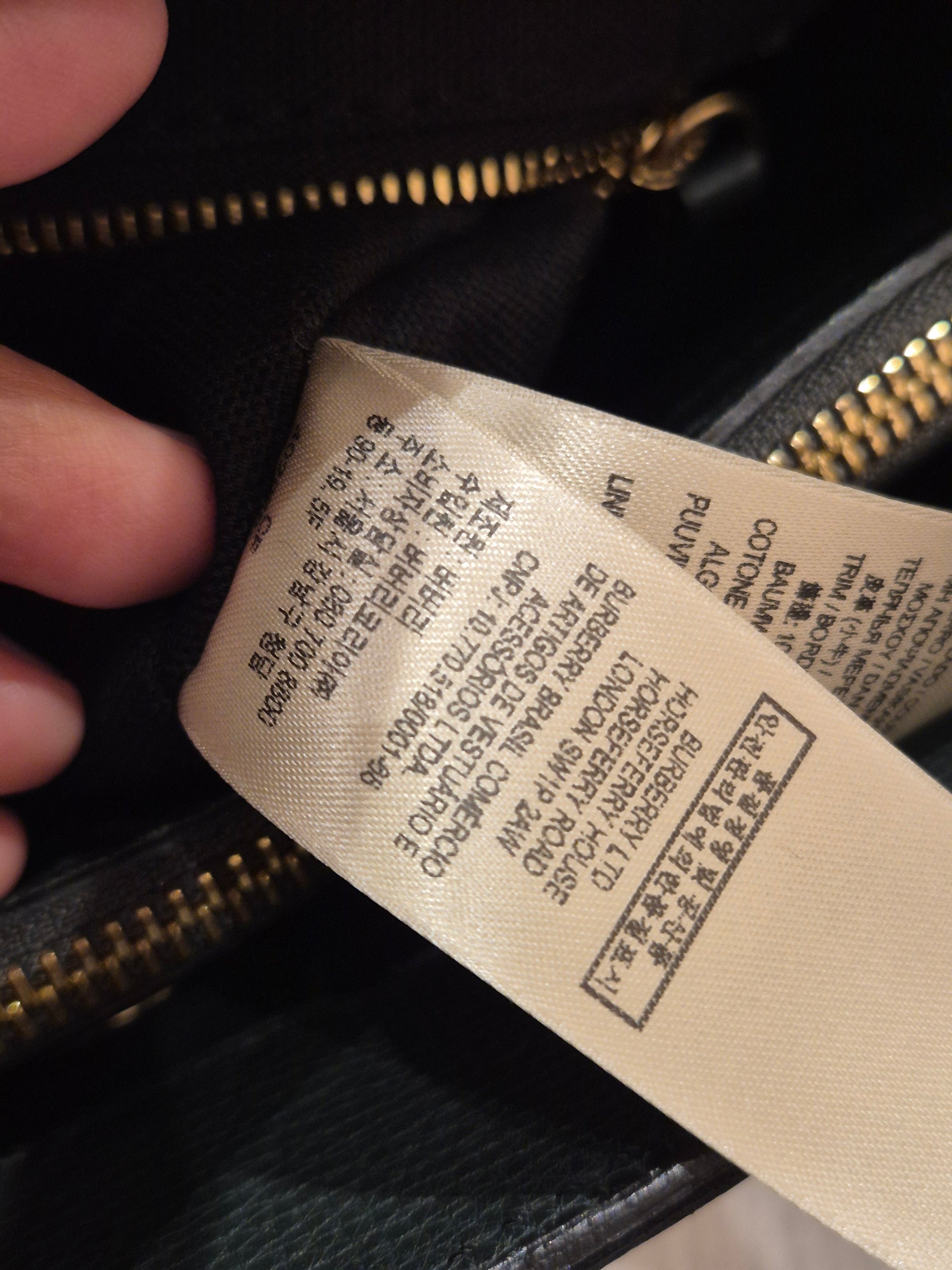 Burberry Banner Medium Green