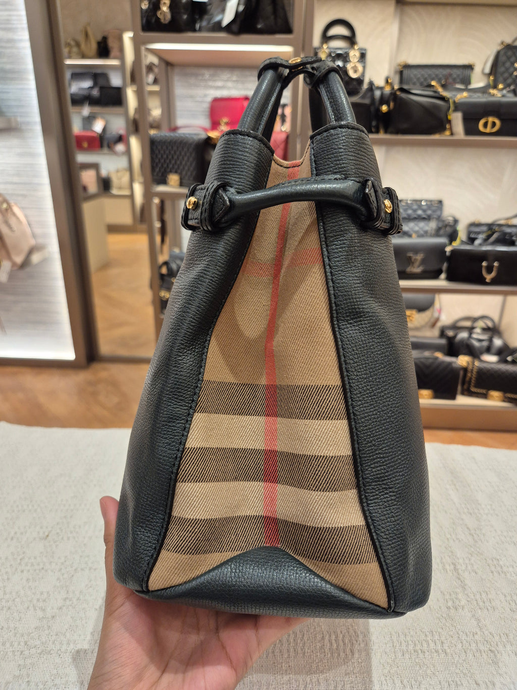 Burberry Banner Medium Green