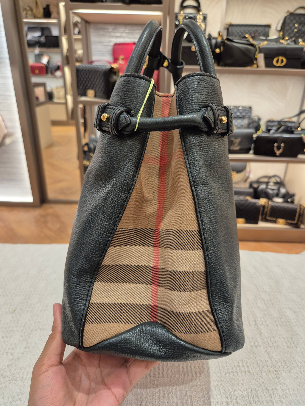 Burberry Banner Medium Green