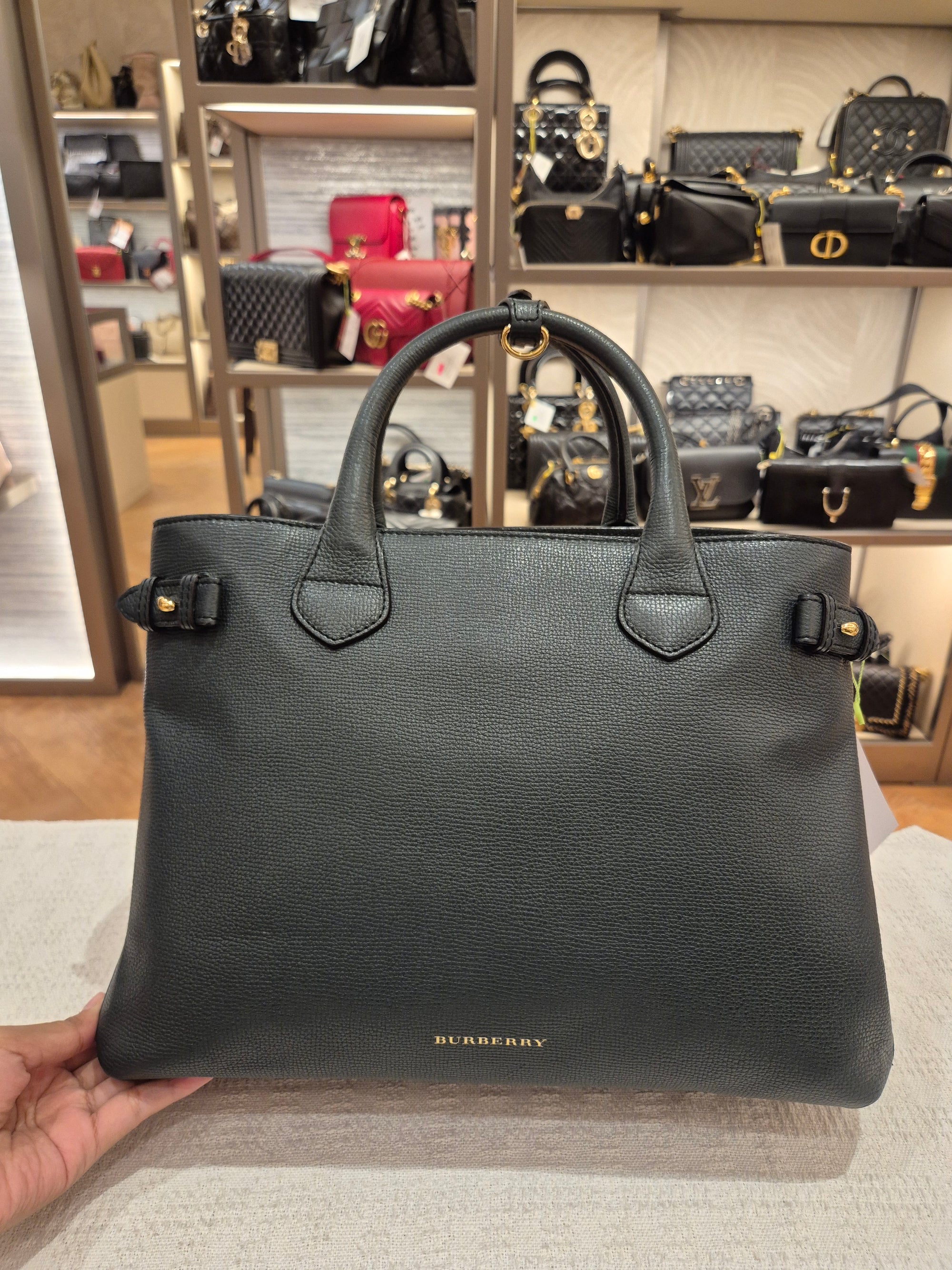Burberry Banner Medium Green