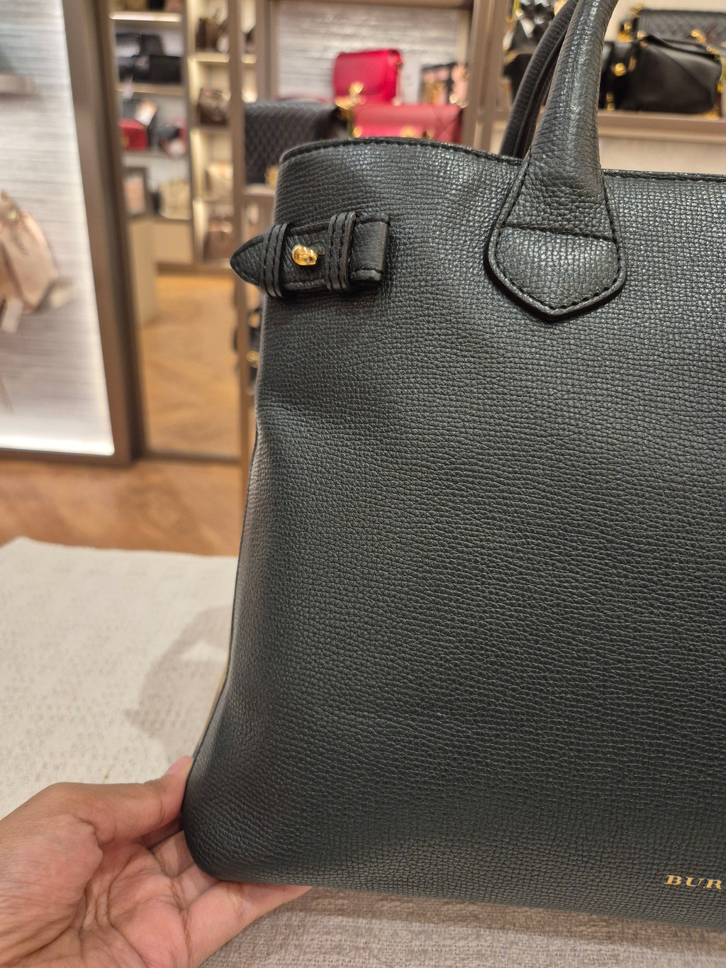 Burberry Banner Medium Green