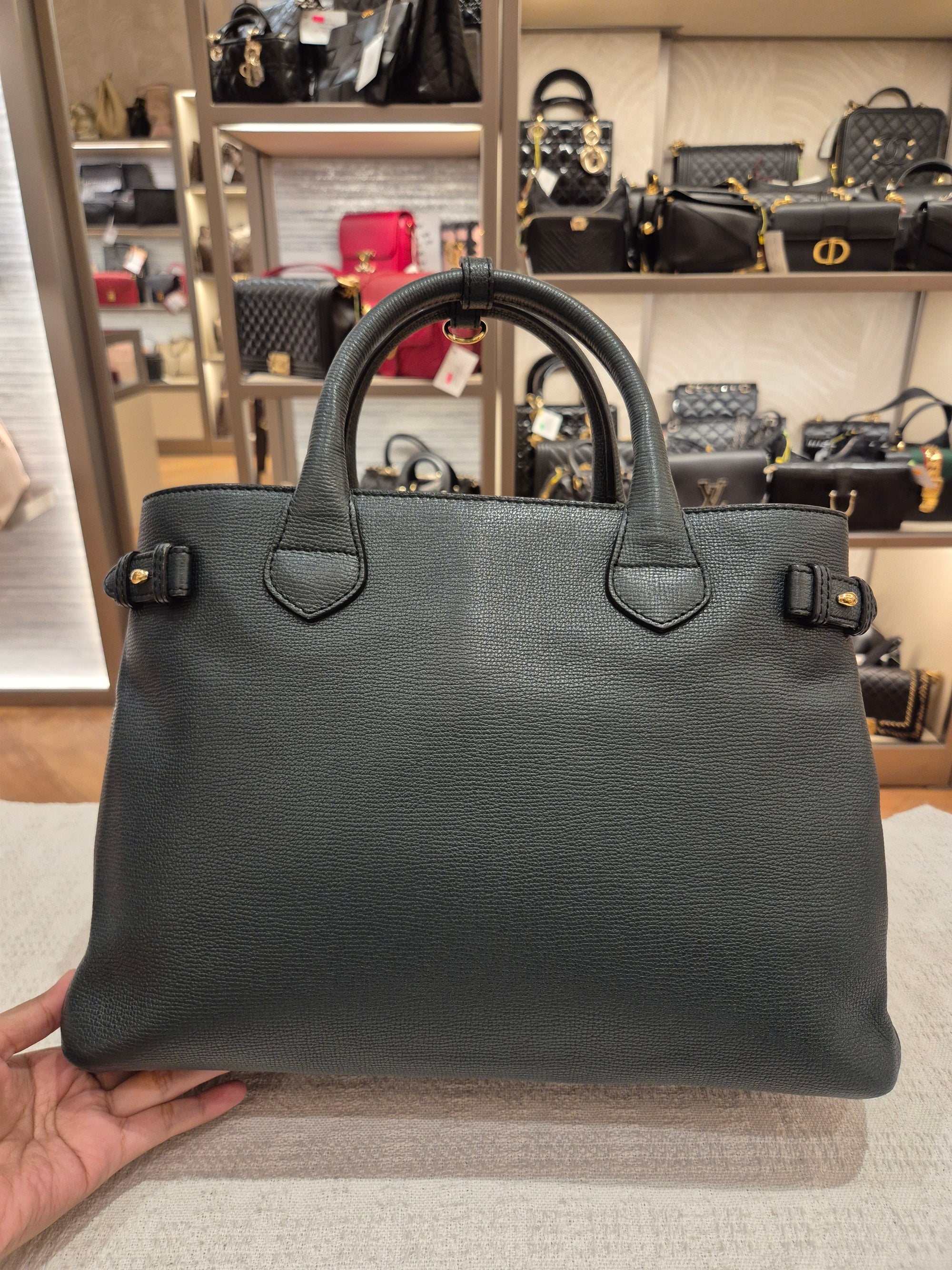 Burberry Banner Medium Green