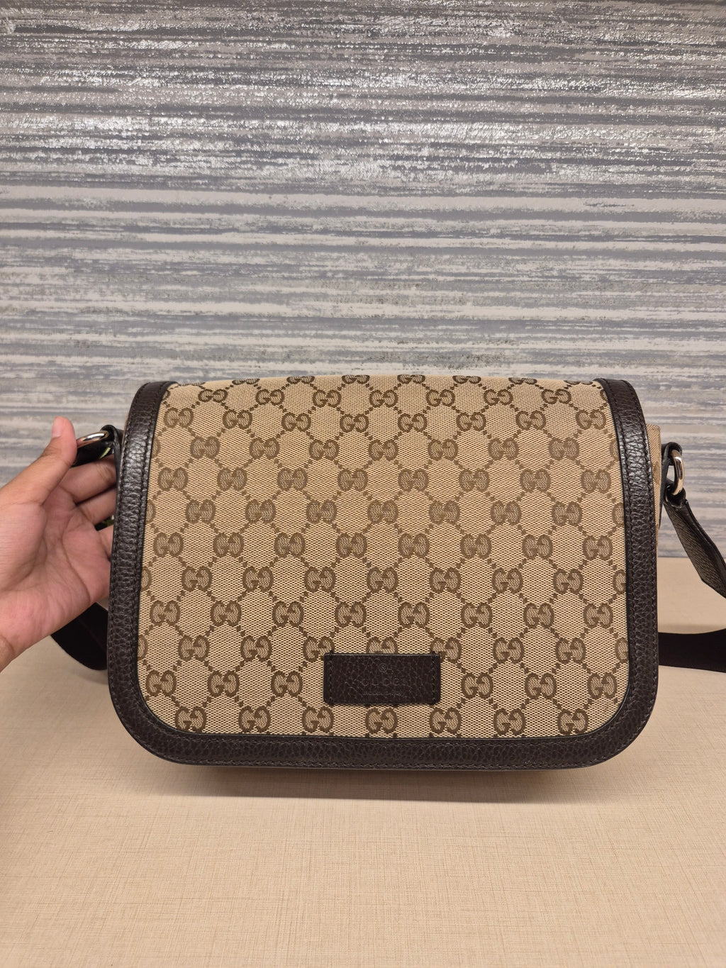 Gucci Mesenger Canvas Flap Monogram