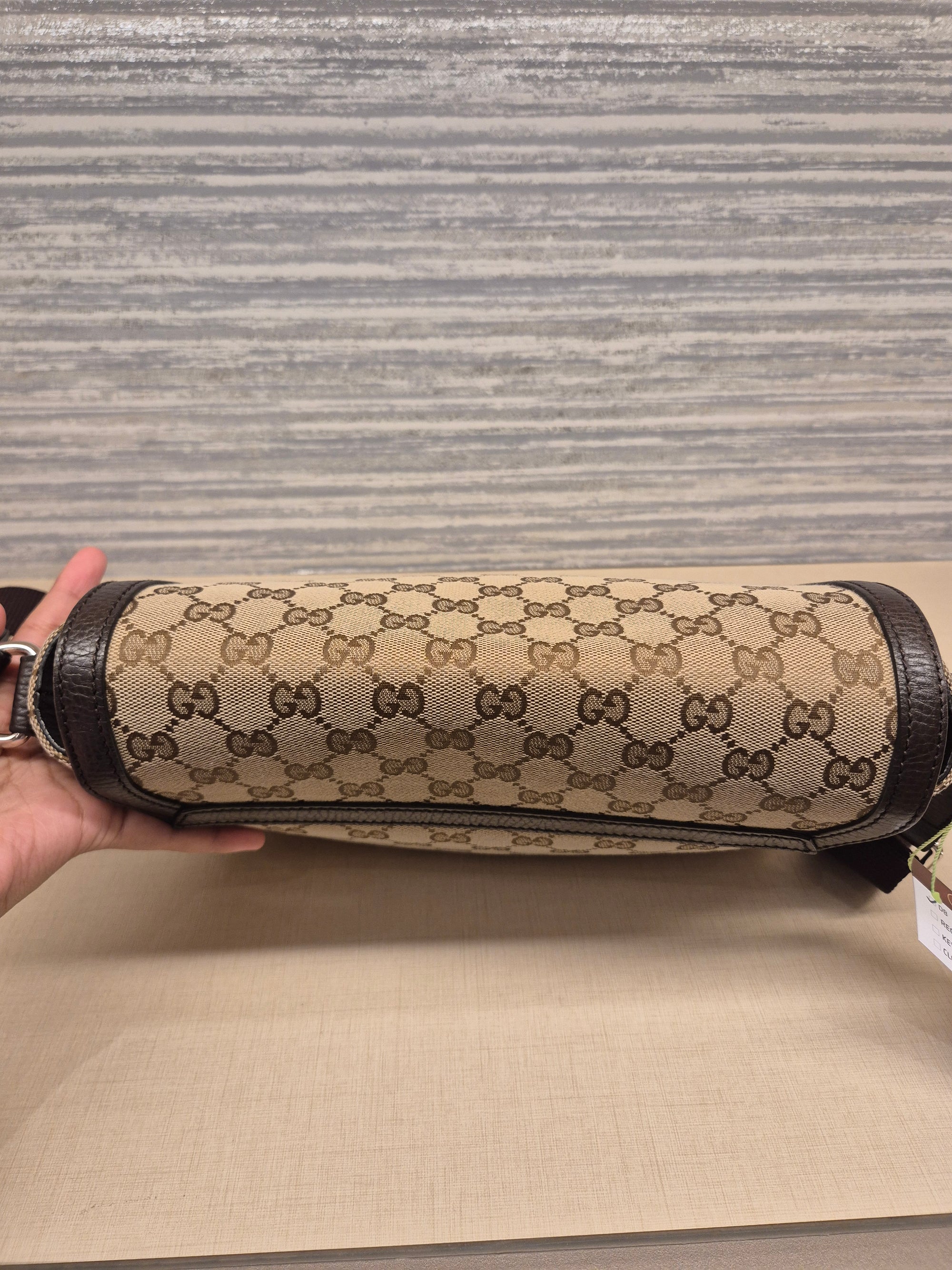 Gucci Mesenger Canvas Flap Monogram