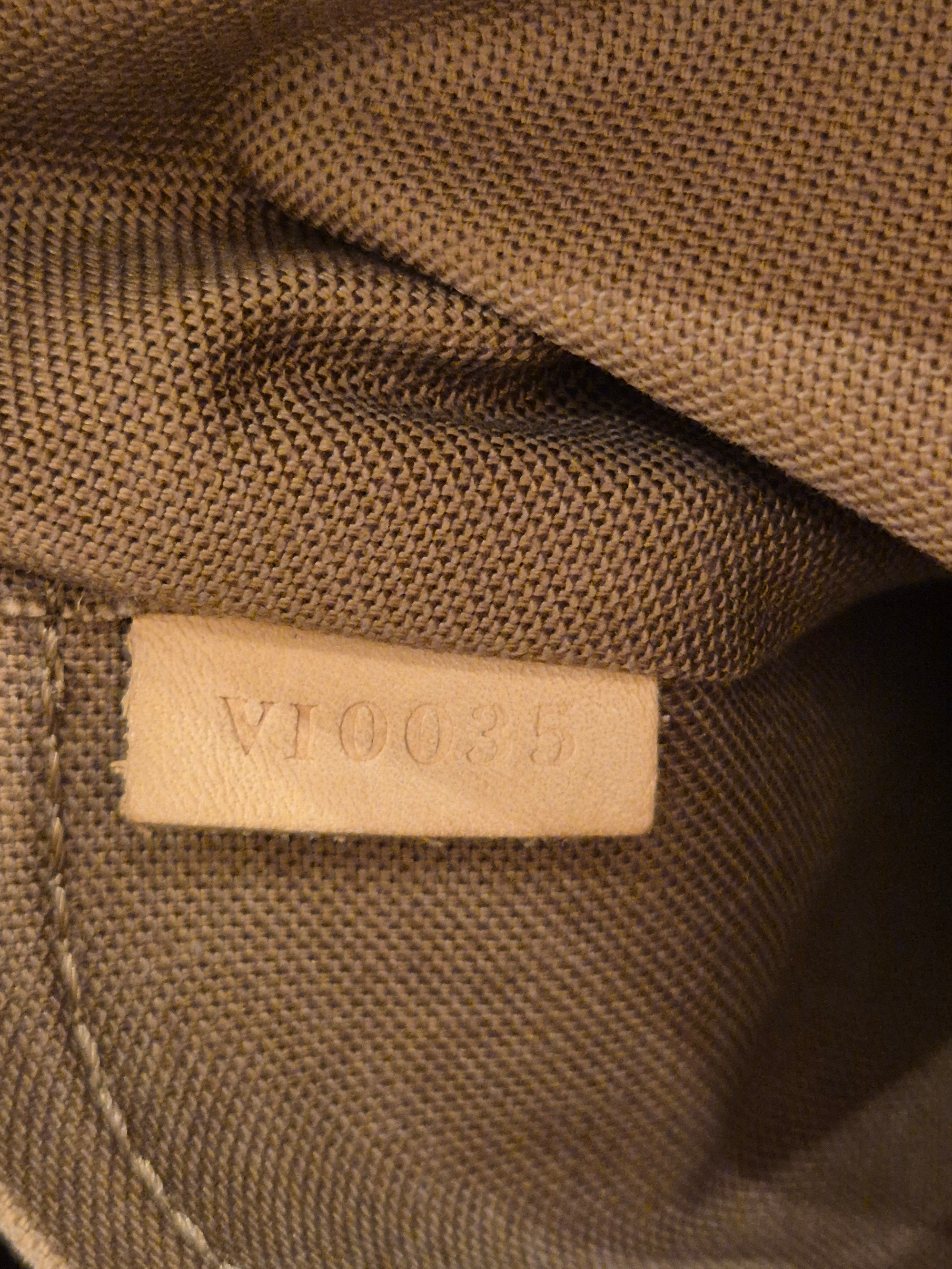 Louis Vuitton Batignolles PM Monogram