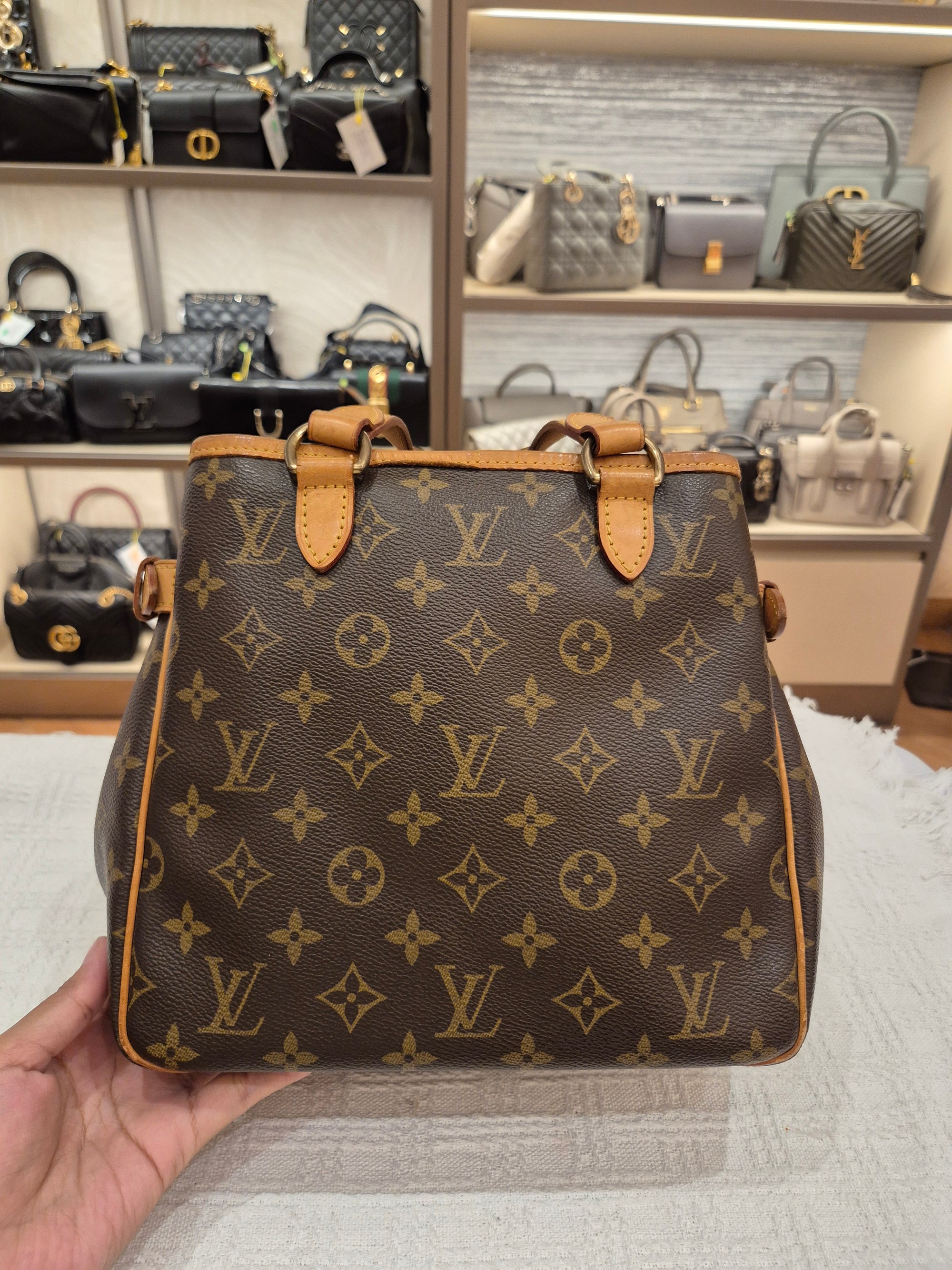 Louis Vuitton Batignolles PM Monogram