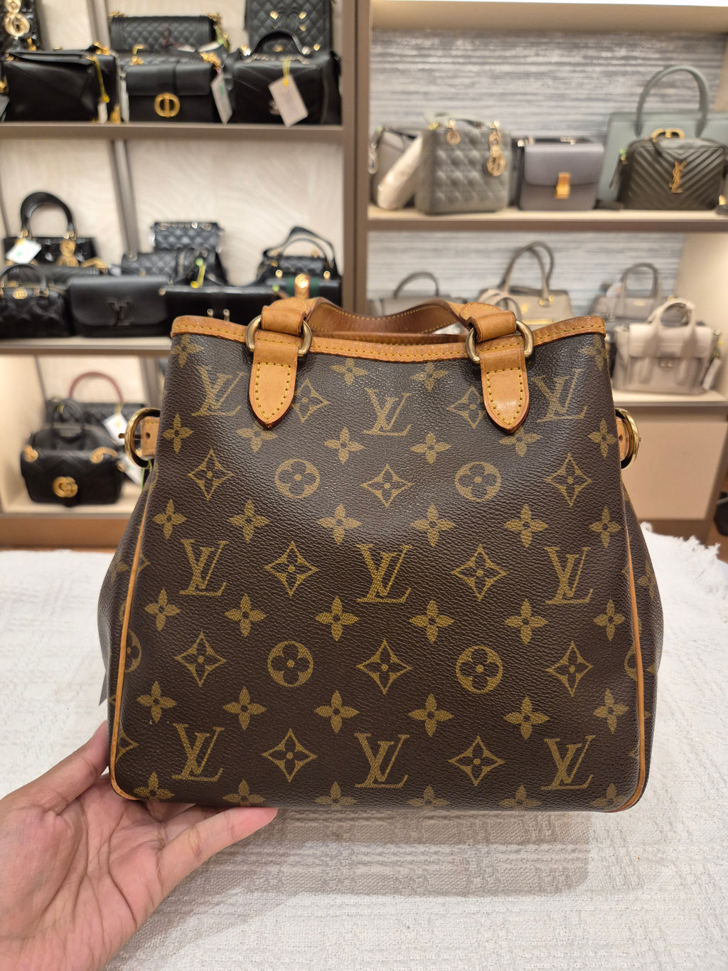 Louis Vuitton Batignolles PM Monogram