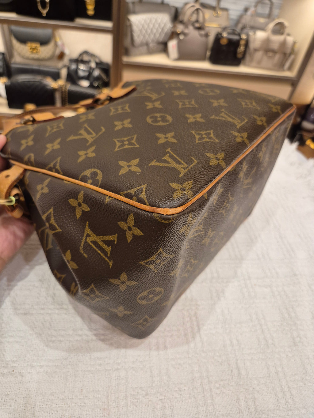 Louis Vuitton Batignolles PM Monogram