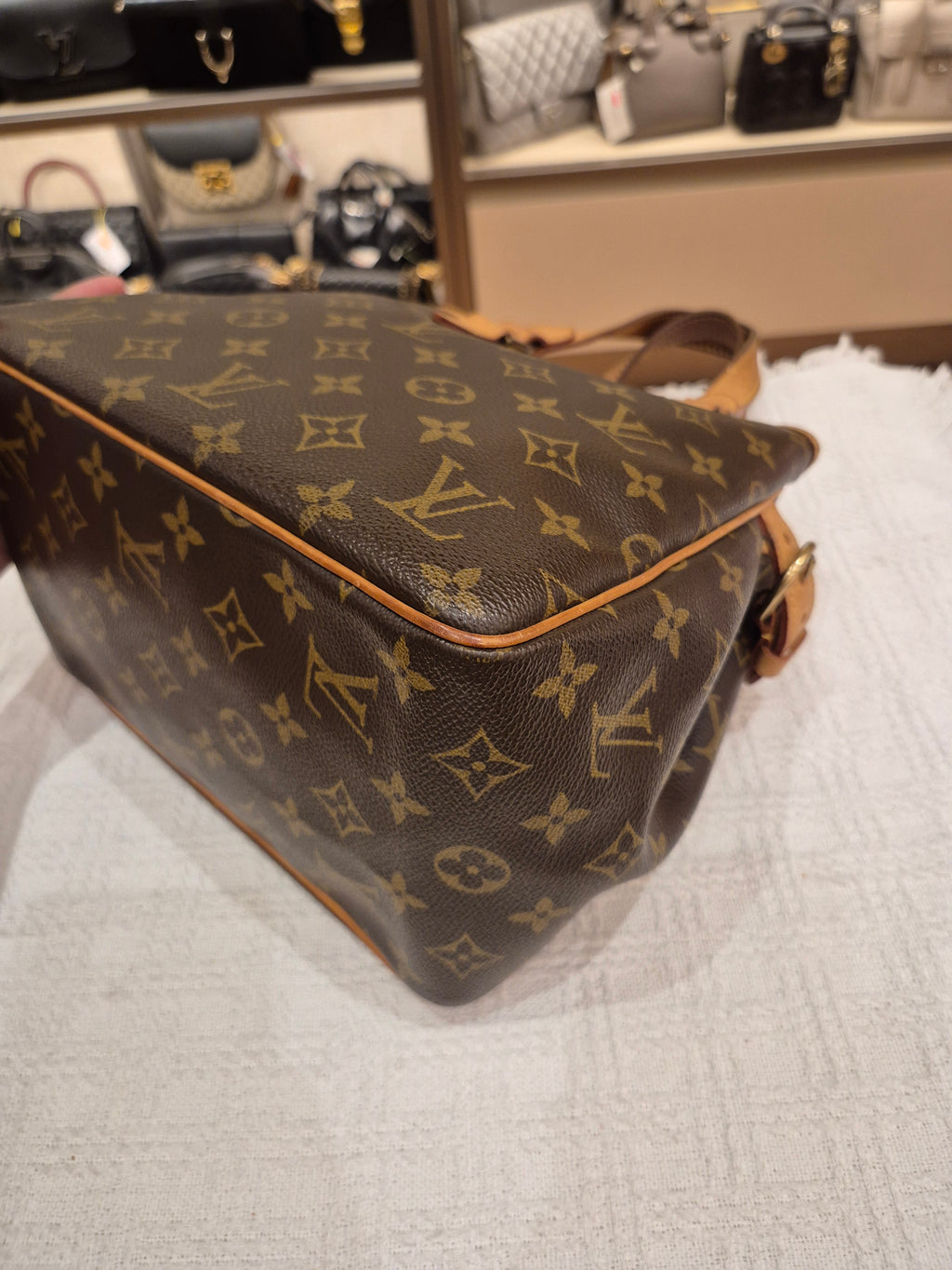 Louis Vuitton Batignolles PM Monogram