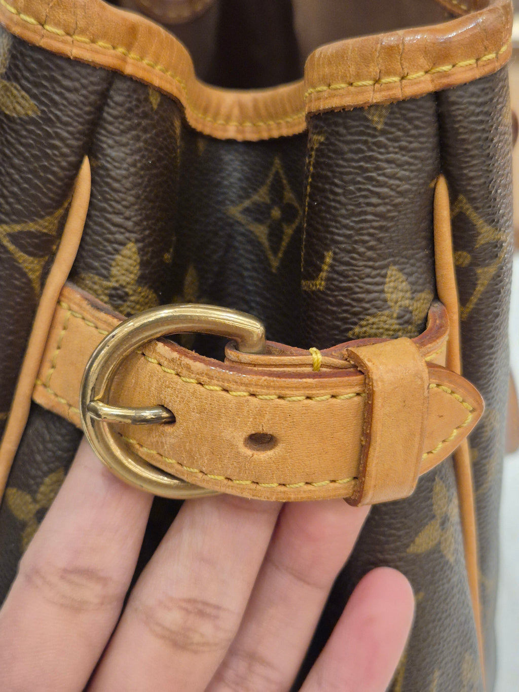 Louis Vuitton Batignolles PM Monogram
