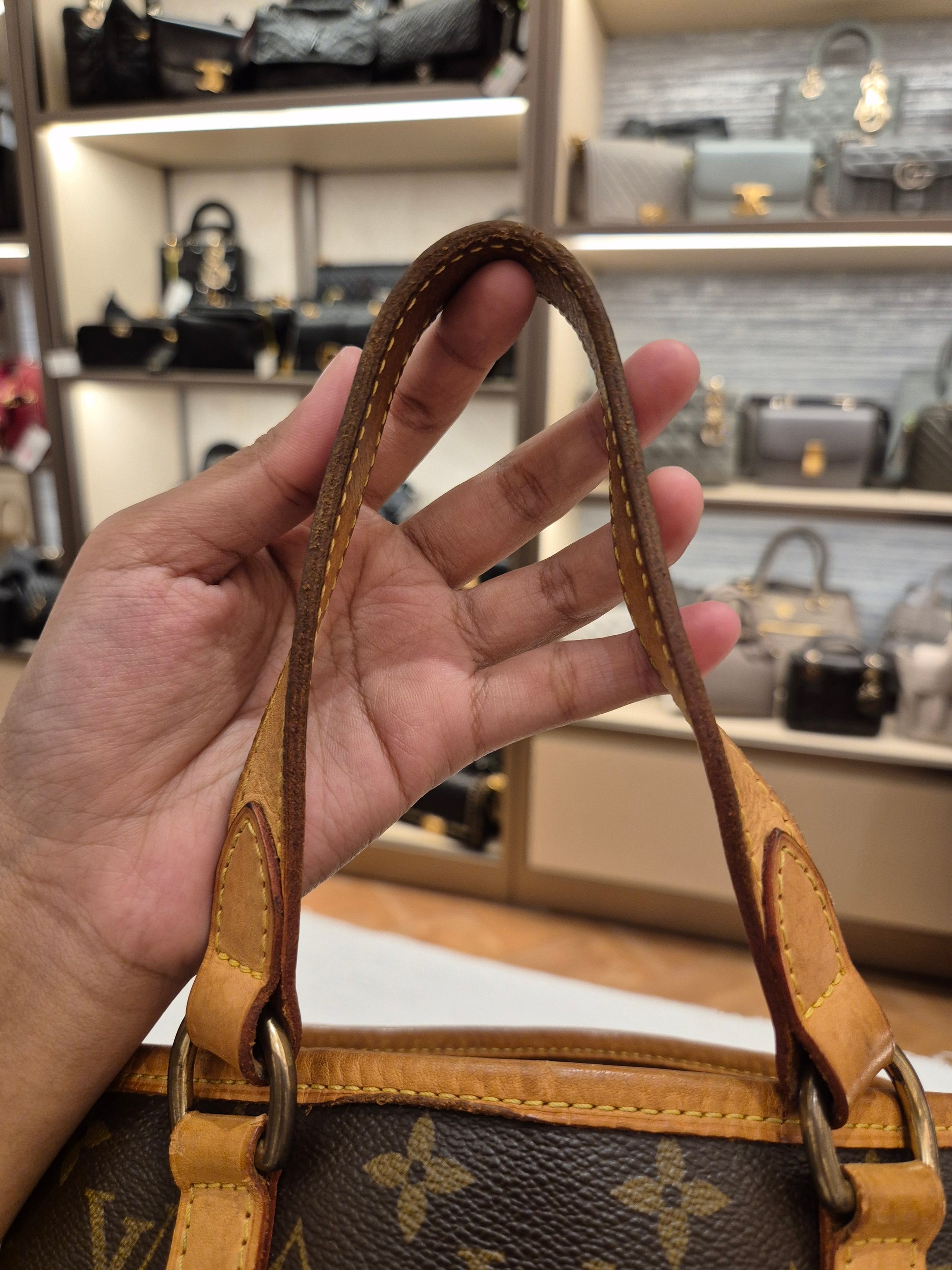Louis Vuitton Batignolles PM Monogram