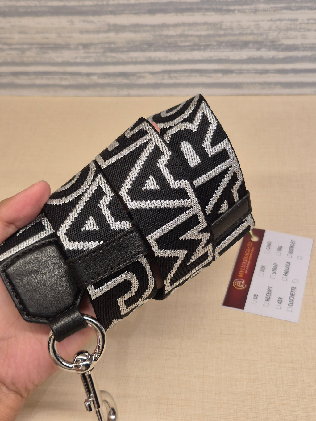 Marc Jacob Strap Black Silver Font
