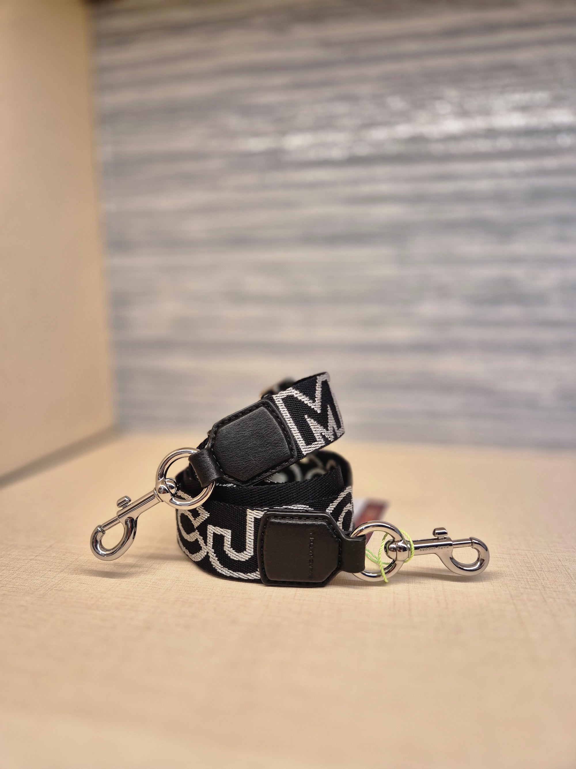 Marc Jacob Strap Black Silver Font