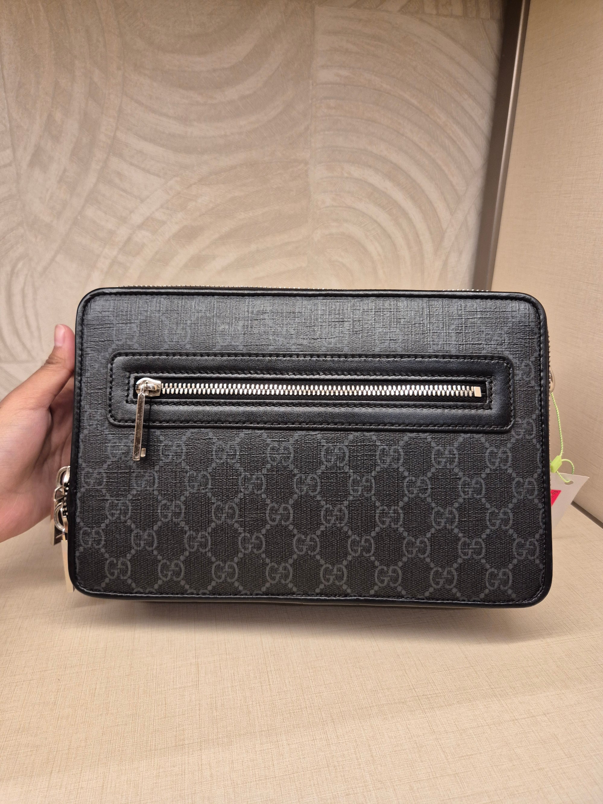 Gucci GG Supreme Camera Bag Monogram