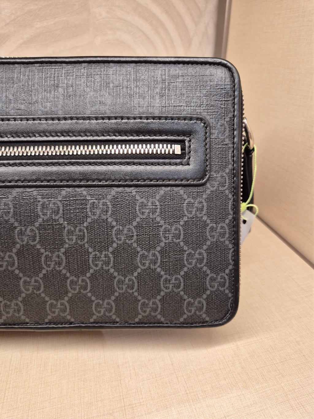 Gucci GG Supreme Camera Bag Monogram