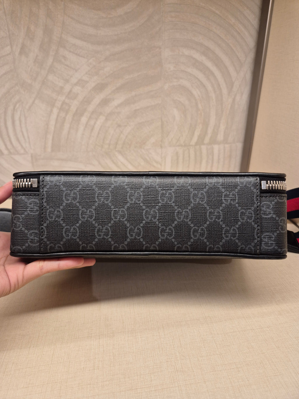 Gucci GG Supreme Camera Bag Monogram