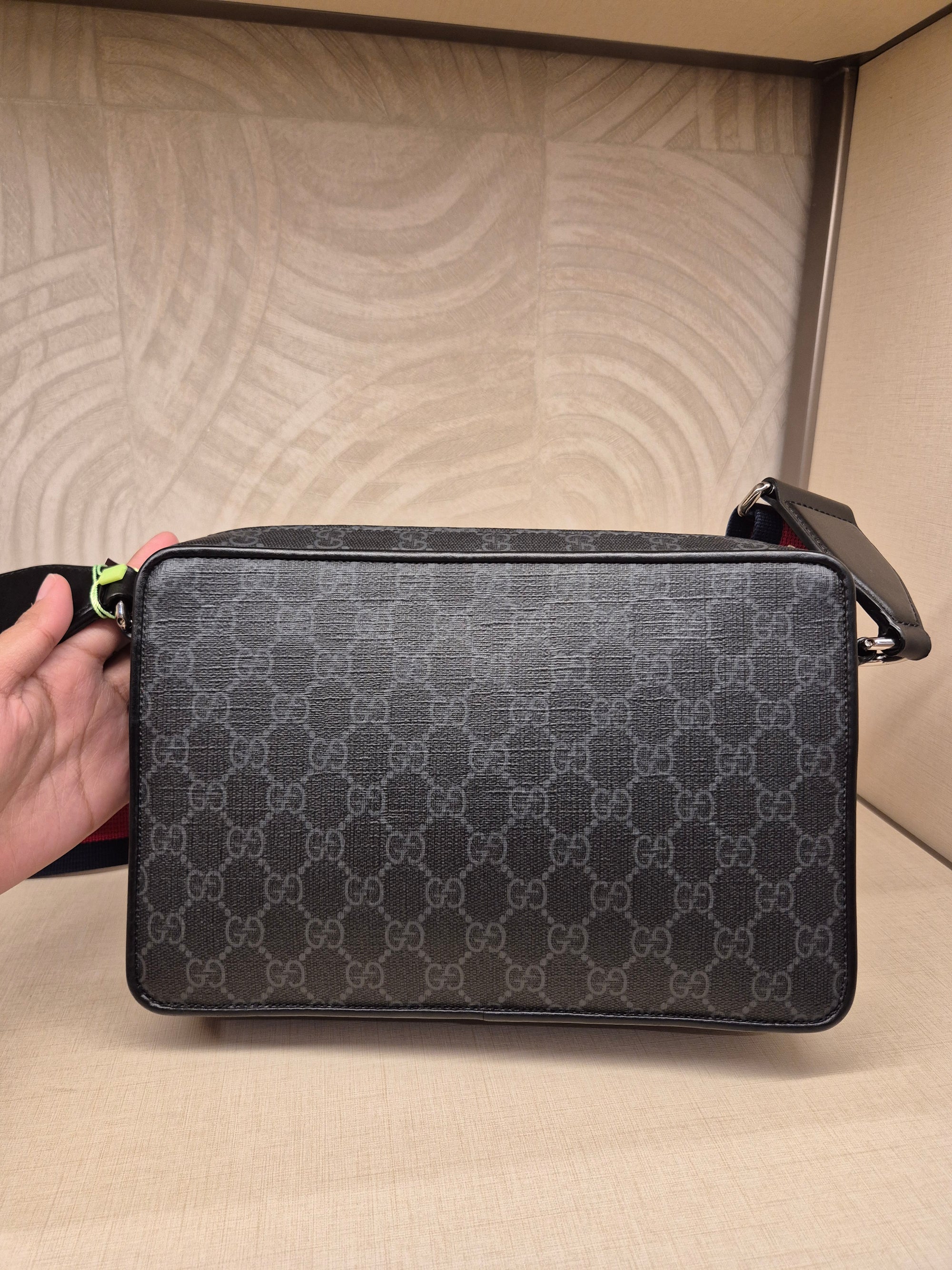Gucci GG Supreme Camera Bag Monogram