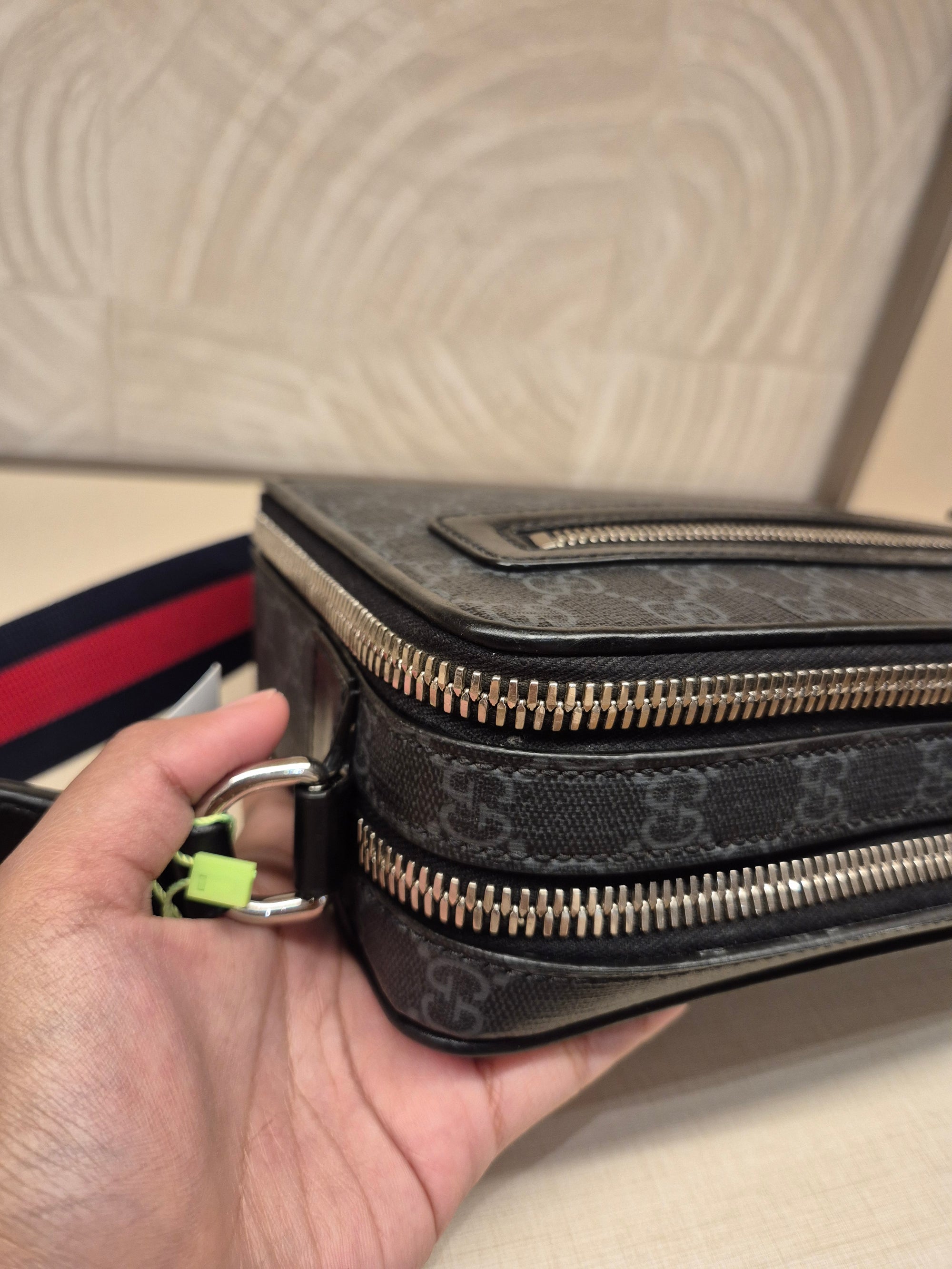 Gucci GG Supreme Camera Bag Monogram