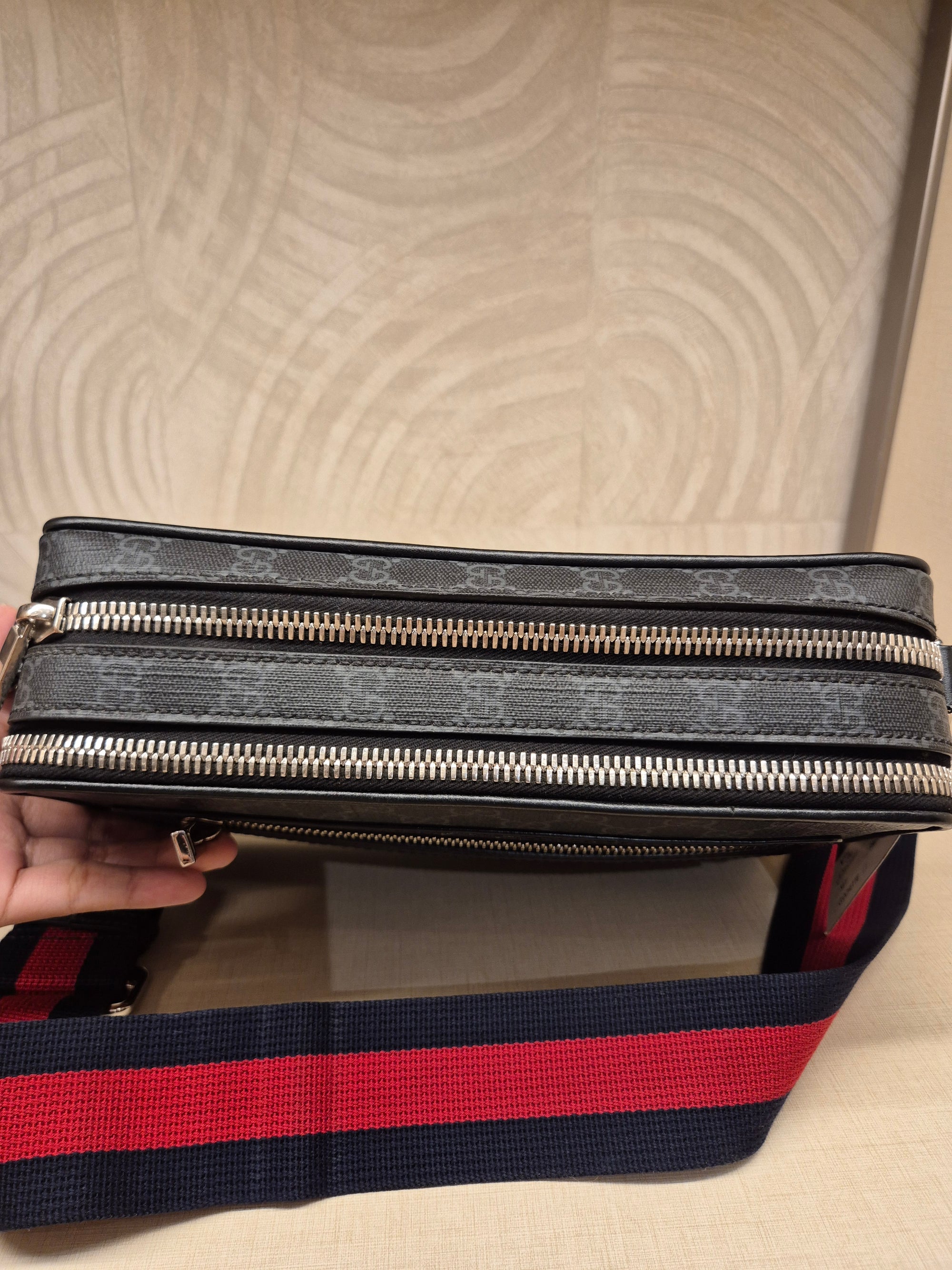 Gucci GG Supreme Camera Bag Monogram
