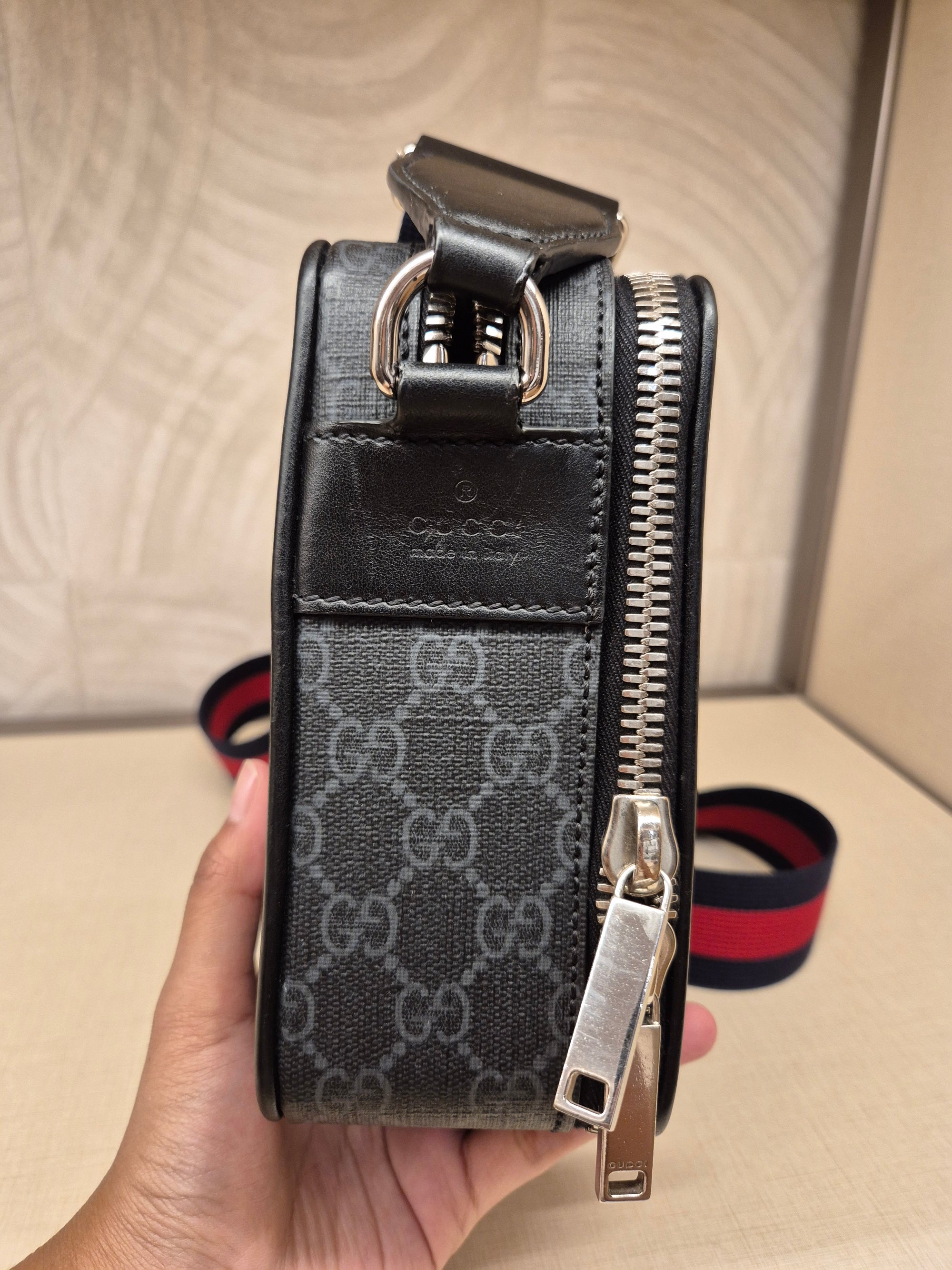 Gucci GG Supreme Camera Bag Monogram