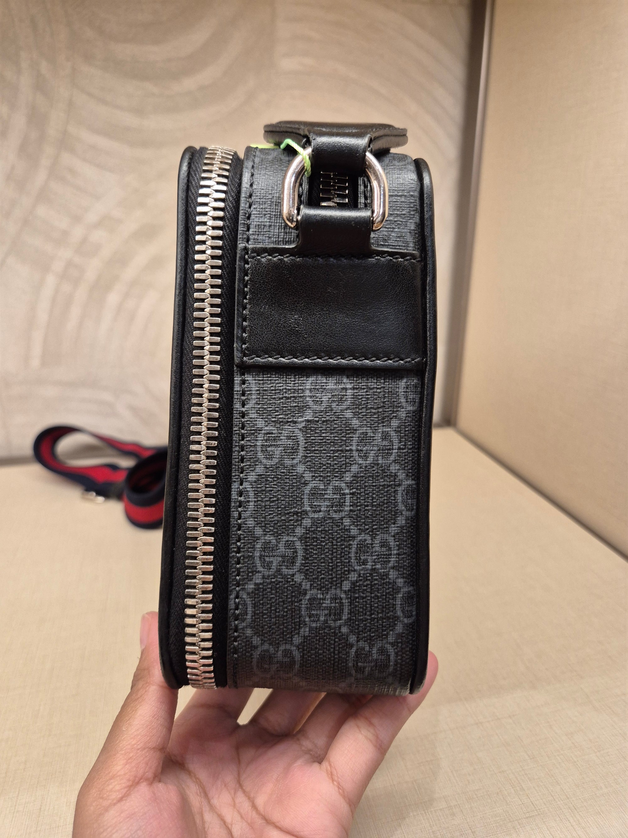 Gucci GG Supreme Camera Bag Monogram