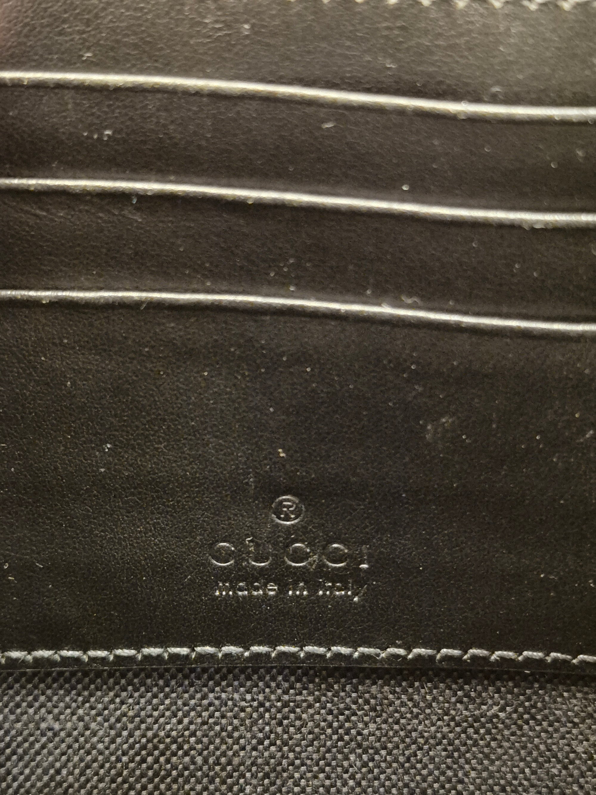 Gucci GG Supreme Camera Bag Monogram